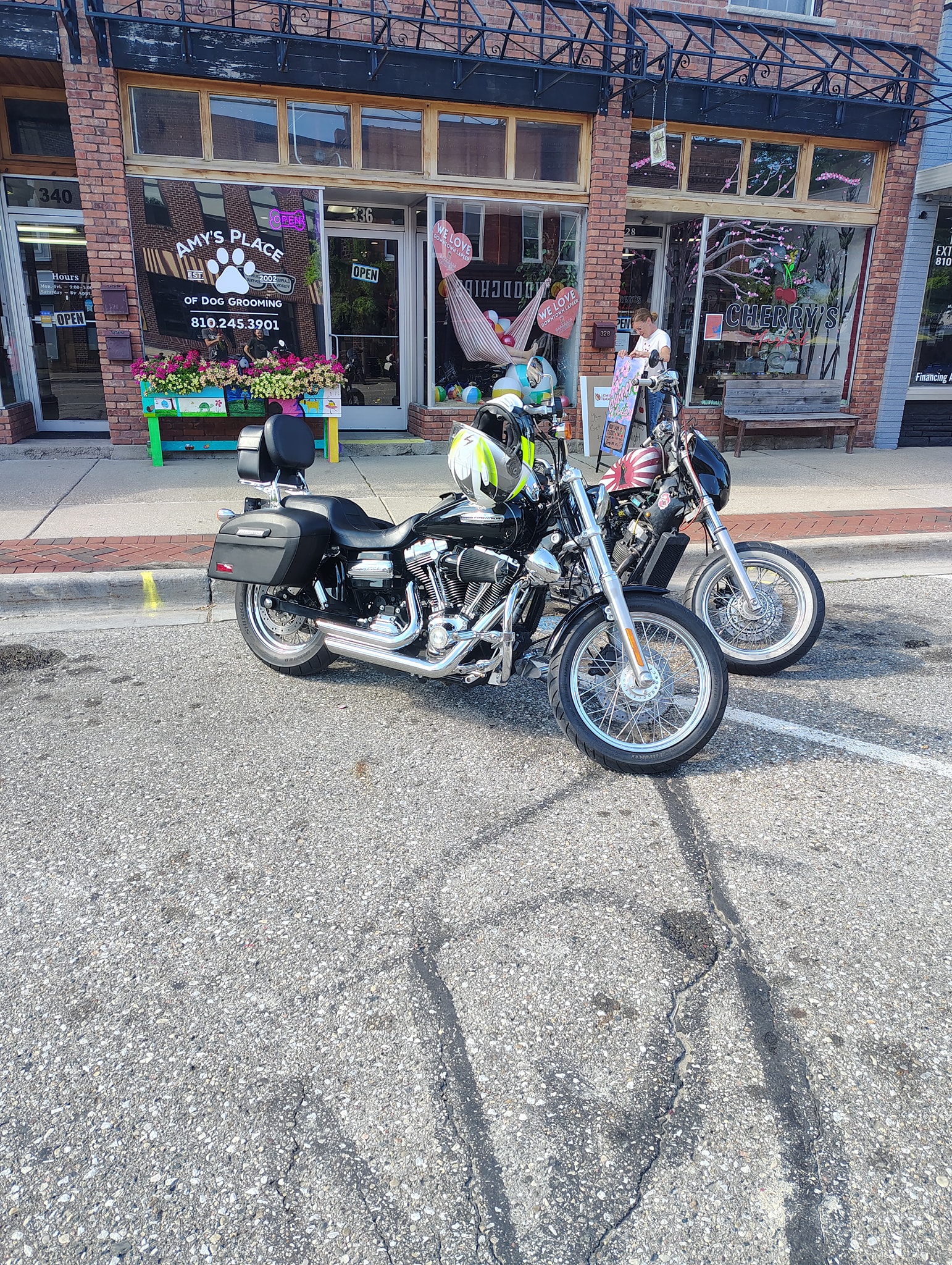 にとん Last bike night in my town.me n my buddies bikes.had a blast