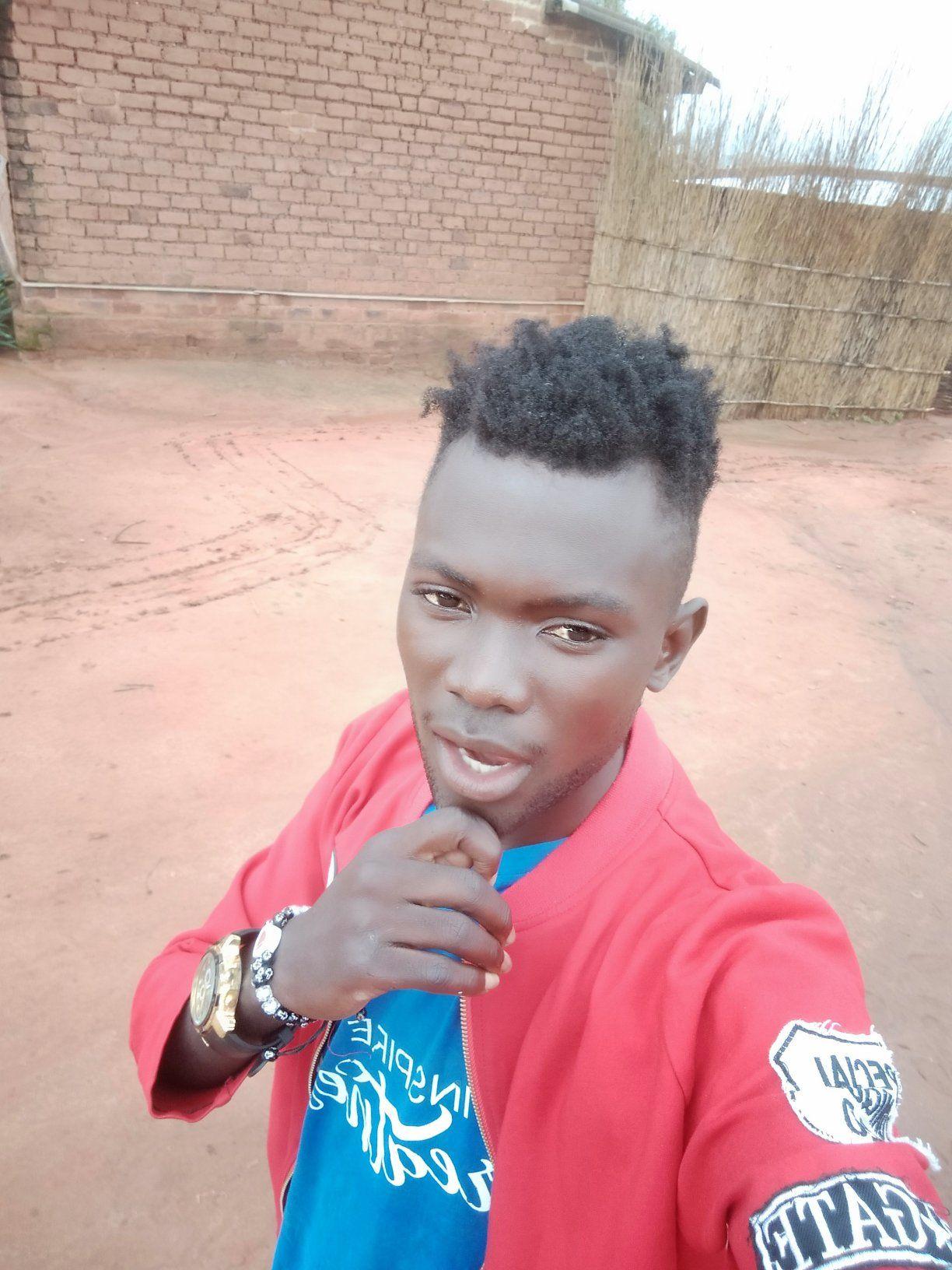 Ronard Bowa