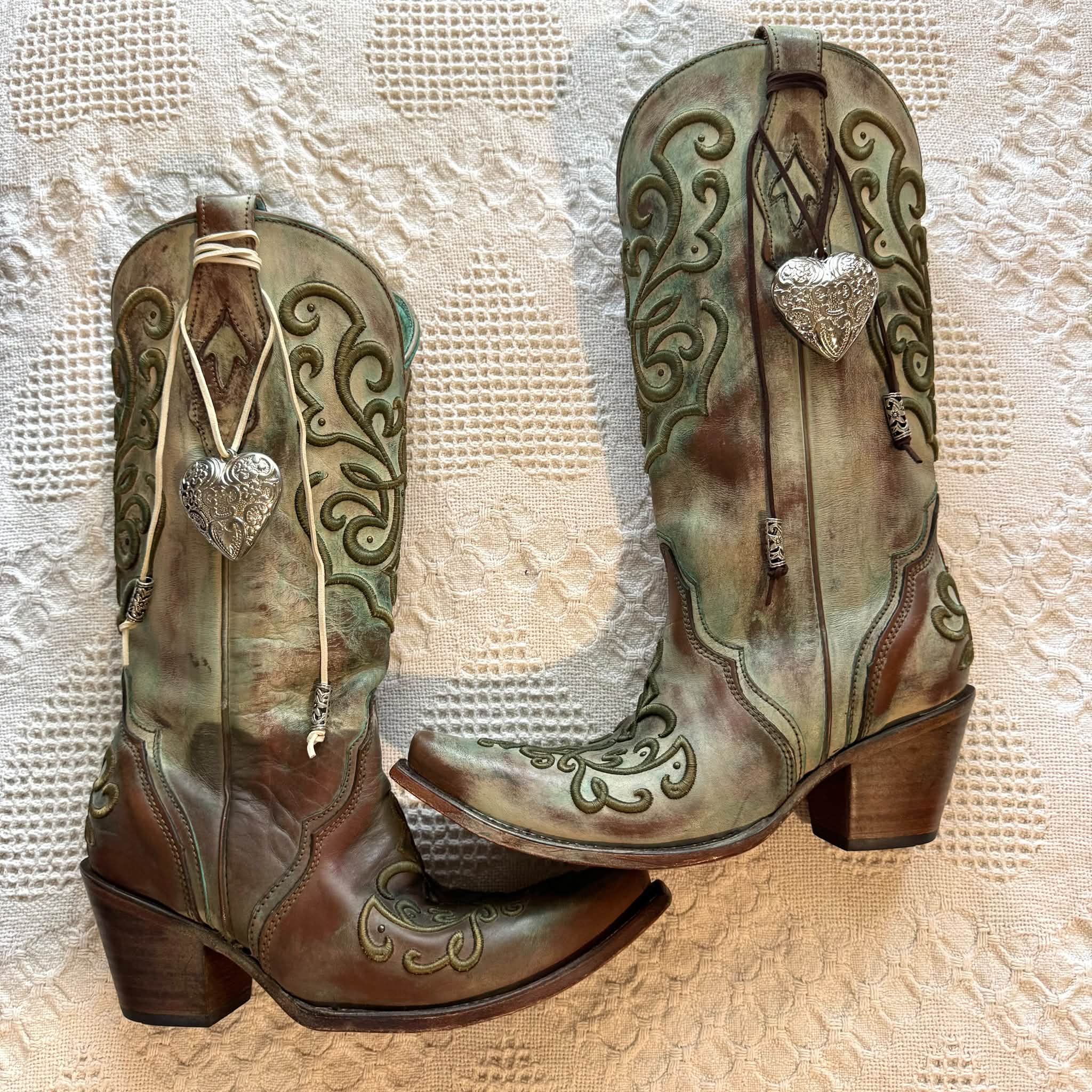 Approved Seller ⭐️ hey yall! My name shop name is porse! I love