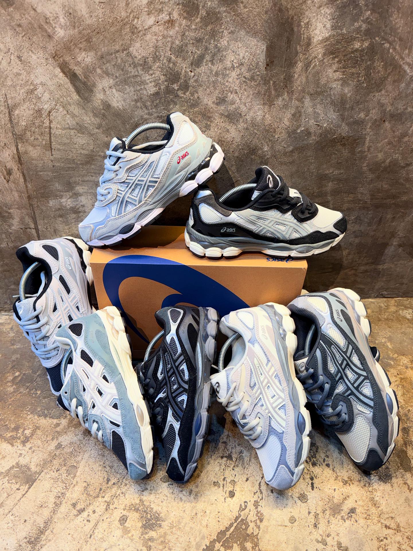 ASICS GEL NYC?#sepatwostreet #sepatwomomandkids #rumahkasutanda 