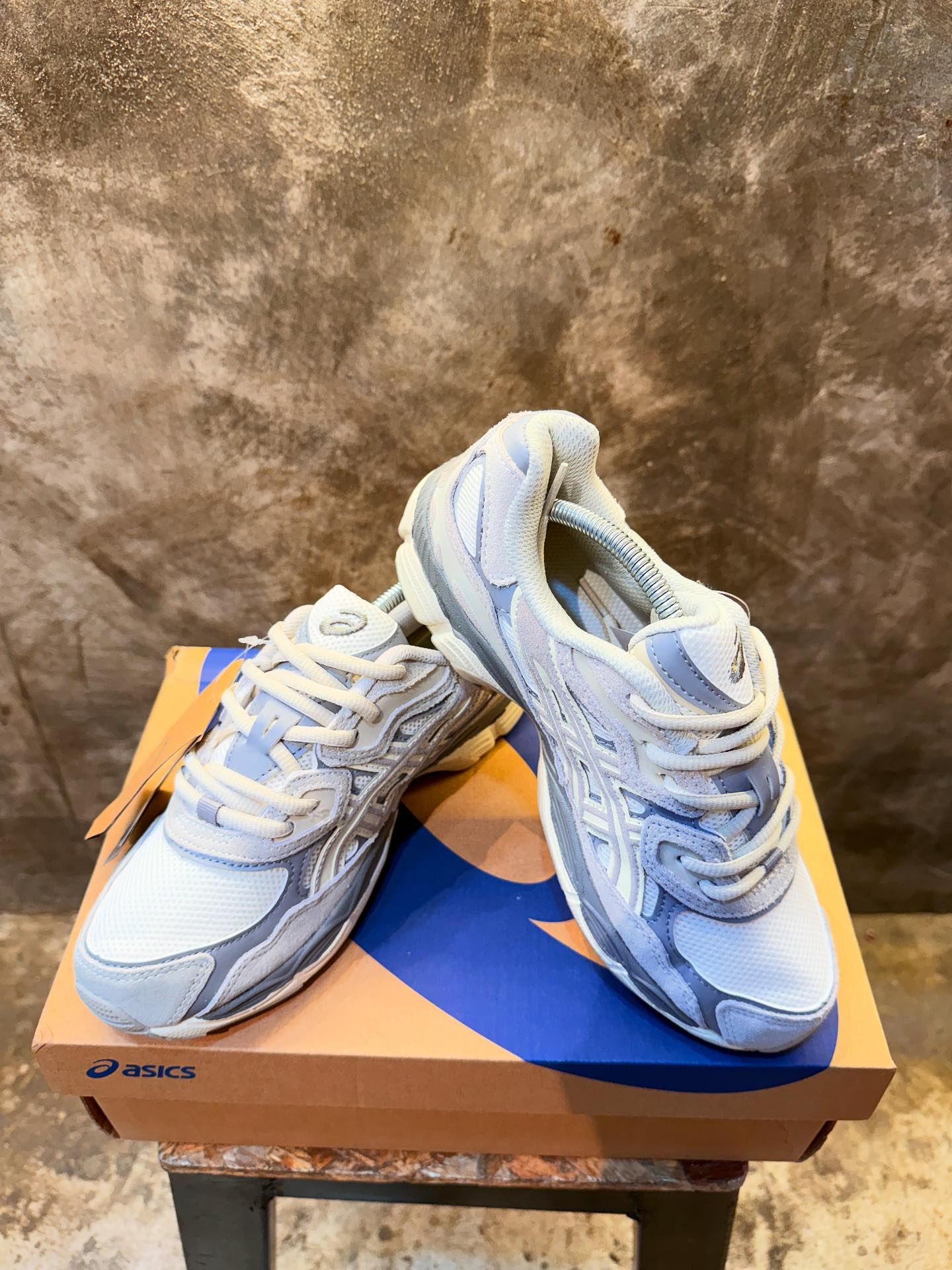 ASICS GEL NYC?#sepatwostreet #sepatwomomandkids #rumahkasutanda 