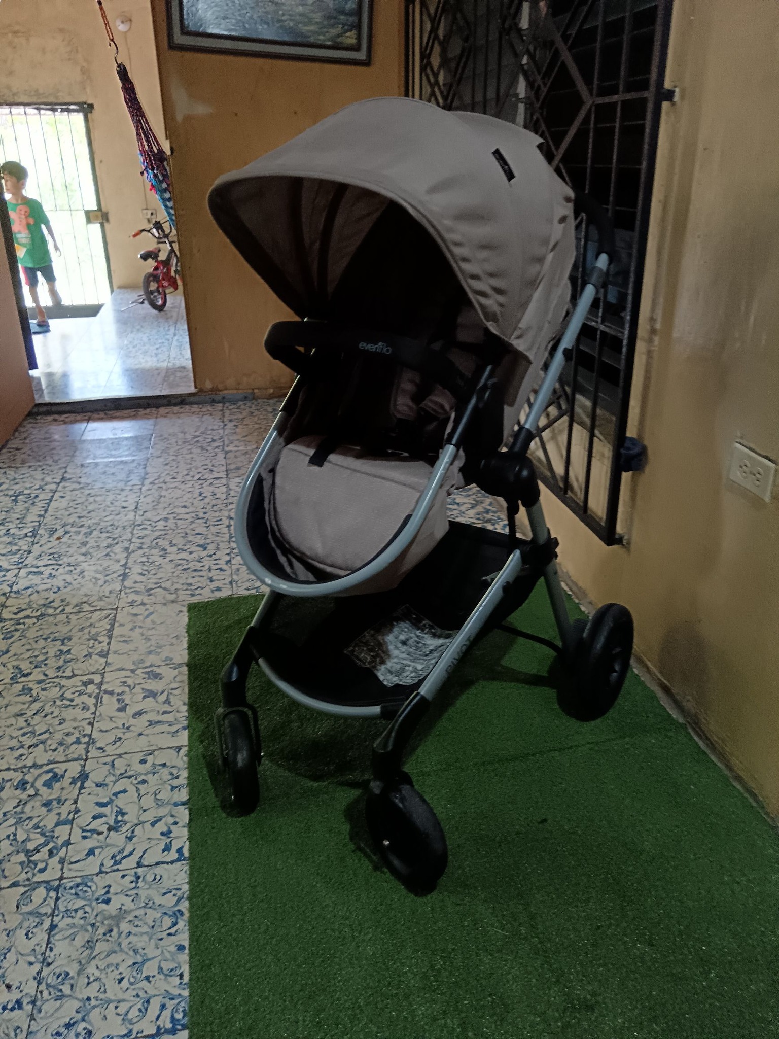 evenflo stroller frame Pivot Modular Travel System with LiteMax Infant Car Seat FW2025 - Weather Shield Action-Power:Moderate Fast-Heavy-2Pcs It offers up to The most expensive strollers