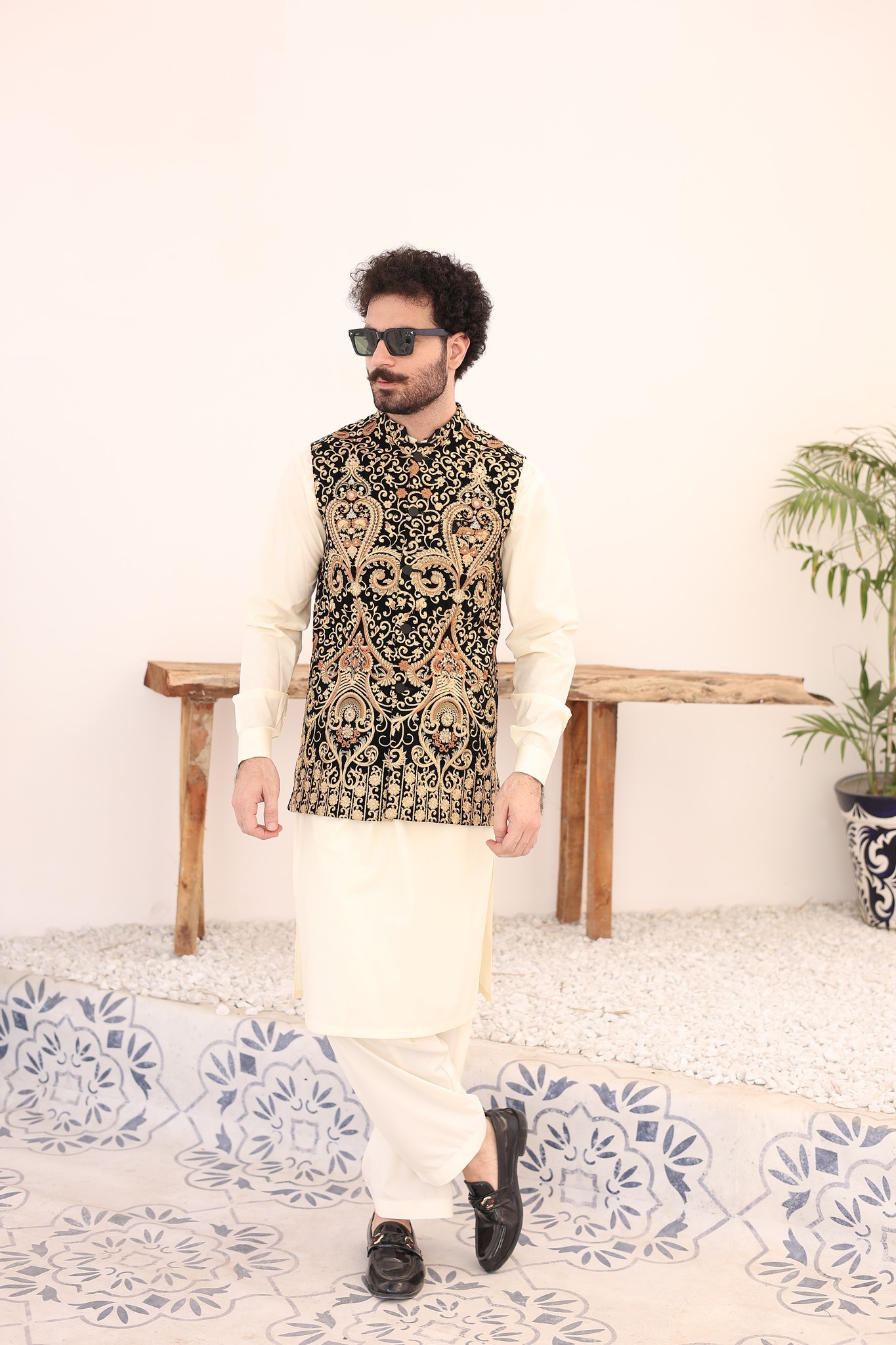 Binzamin | Karachi