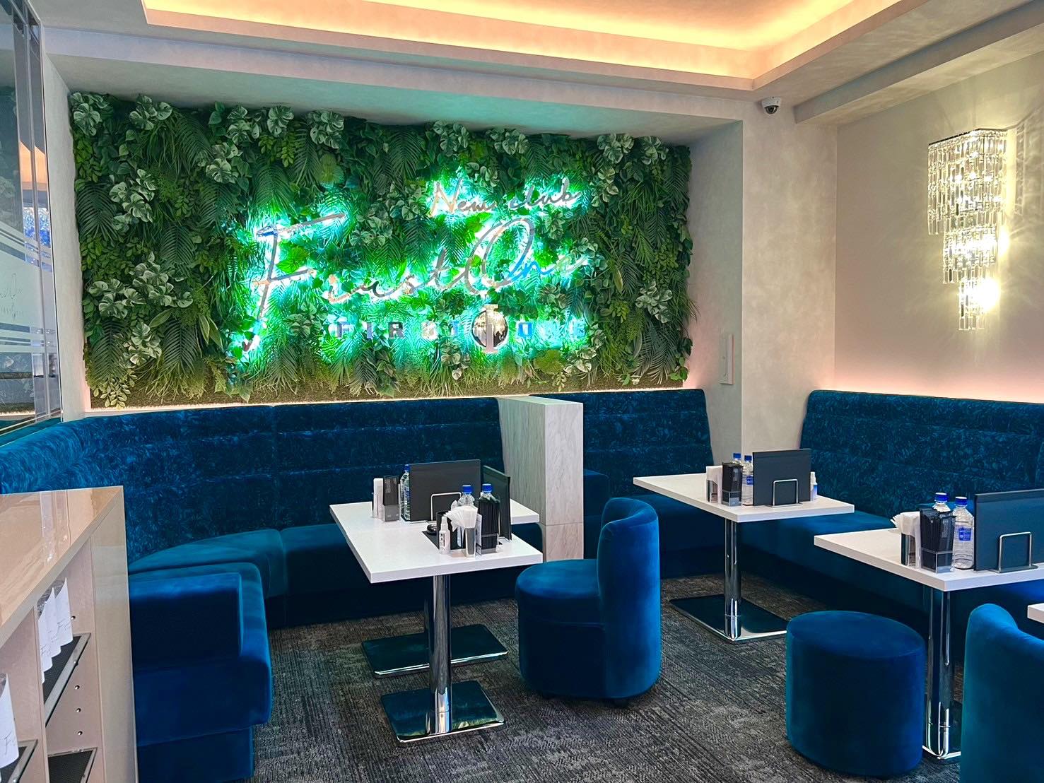 Crystal CLUB クリスタルクラブ 名古屋