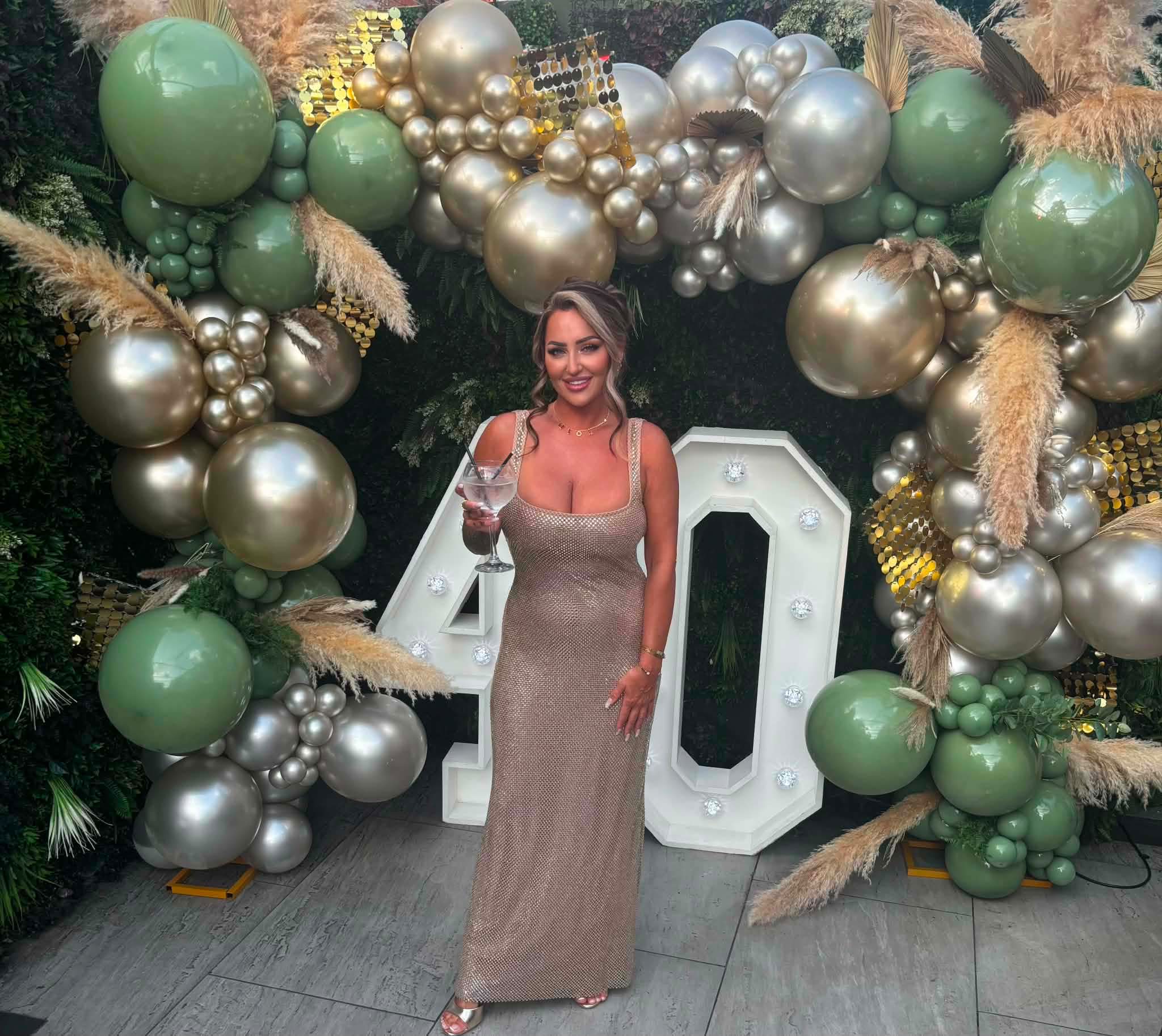 The perfect dress to say “it's my birthday”🤌🏼✨ The stunning Babyboo dress in style “Petra” Size 10 Available to rent in store🥰✨🫶🏽