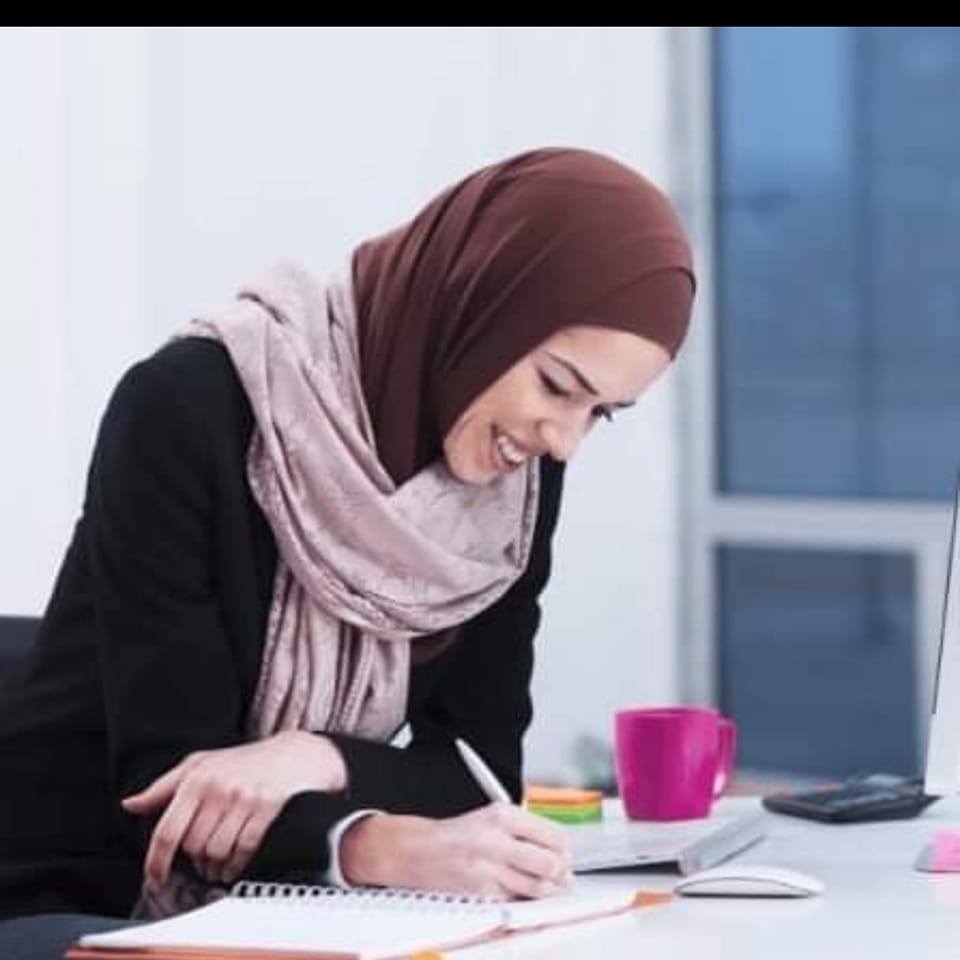 ام نور رائده اعمال