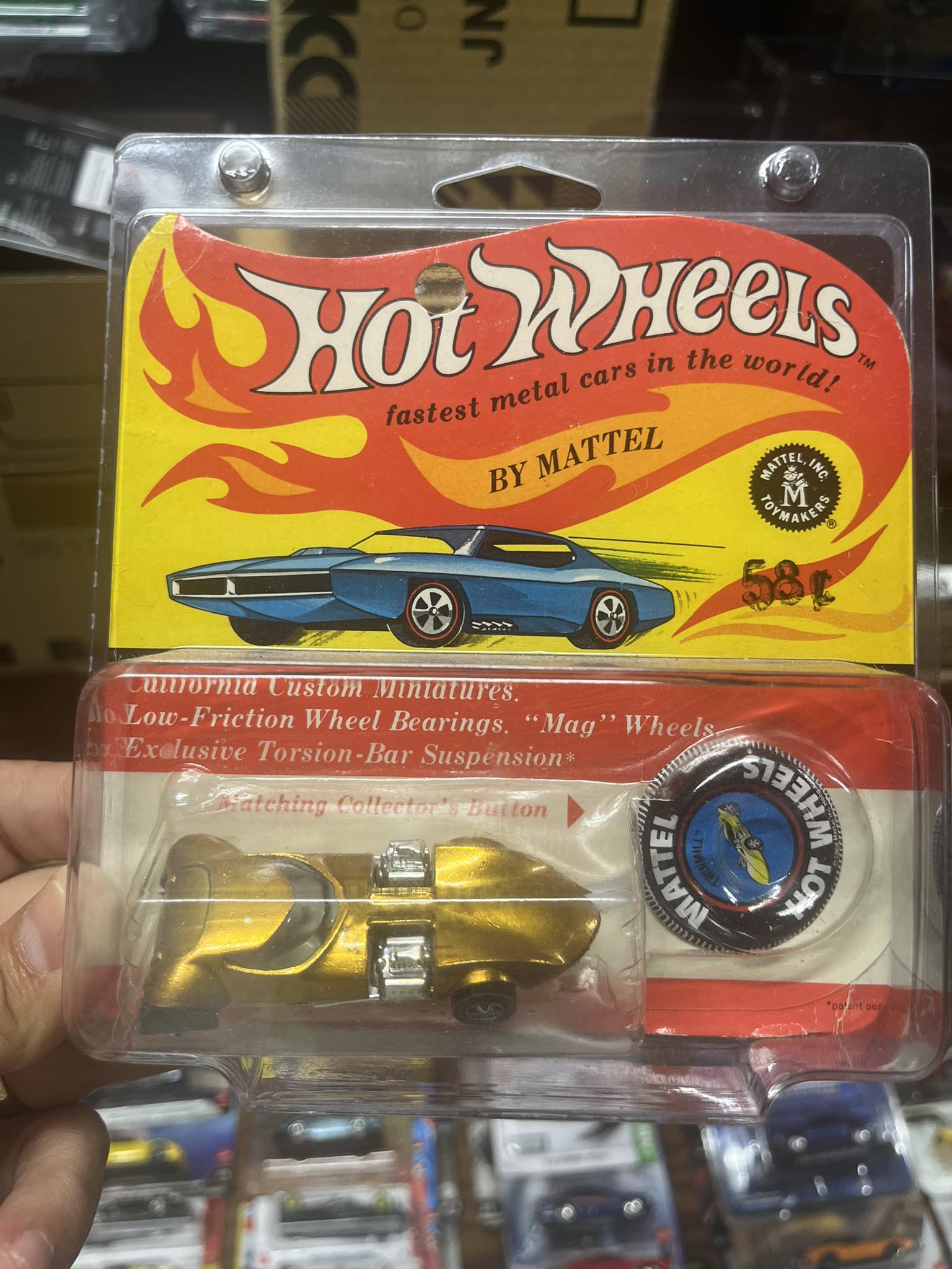 Hot Wheels 1968 Twinmill on vintage track
