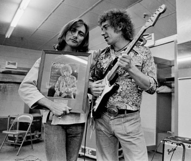 Dickey Betts and Elvin Bishop backstage at Atlanta Fulton County