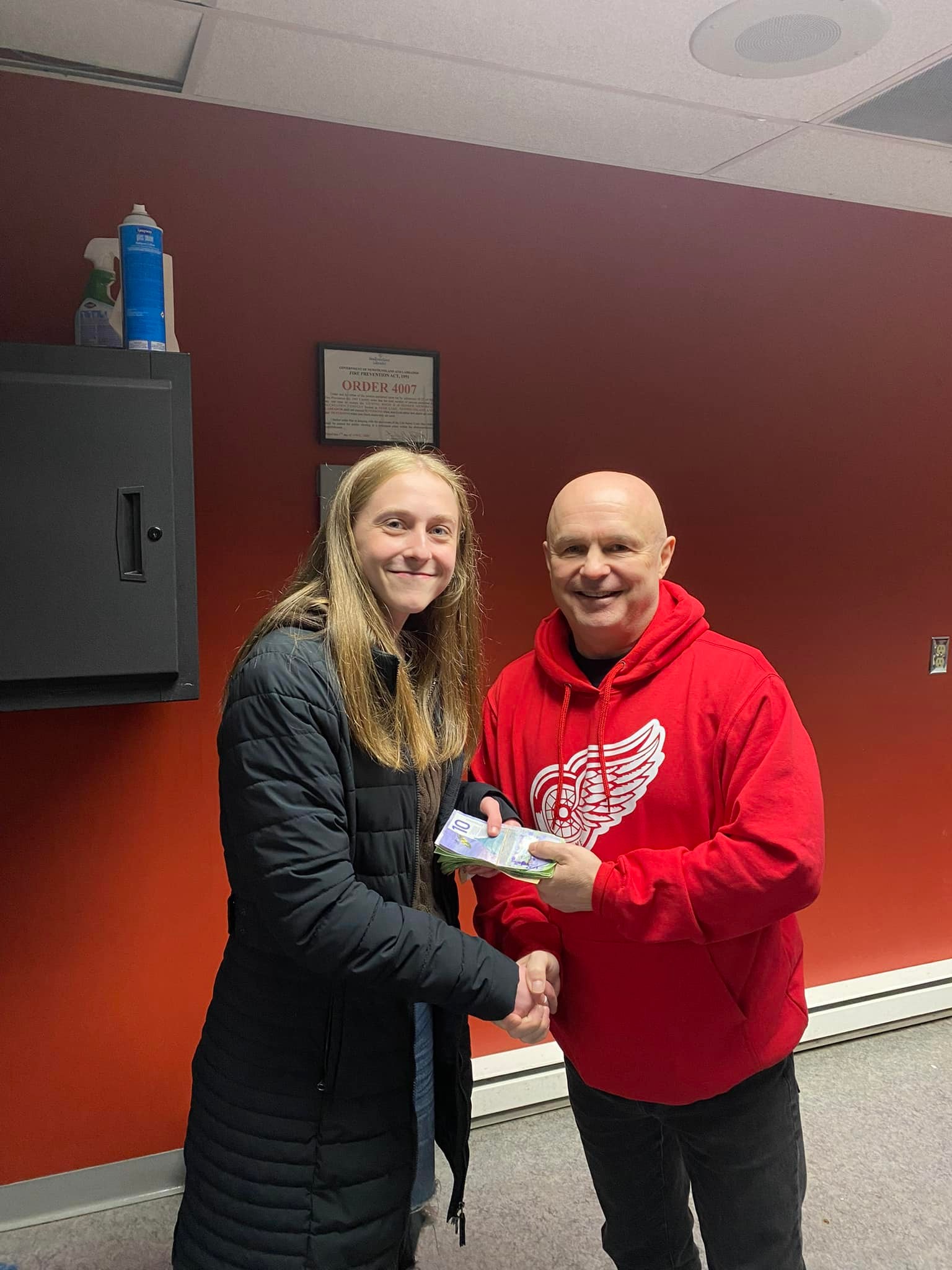 Deer - Friday Sara O’Brien, winner of the 50/50 took home $1820! | Facebook