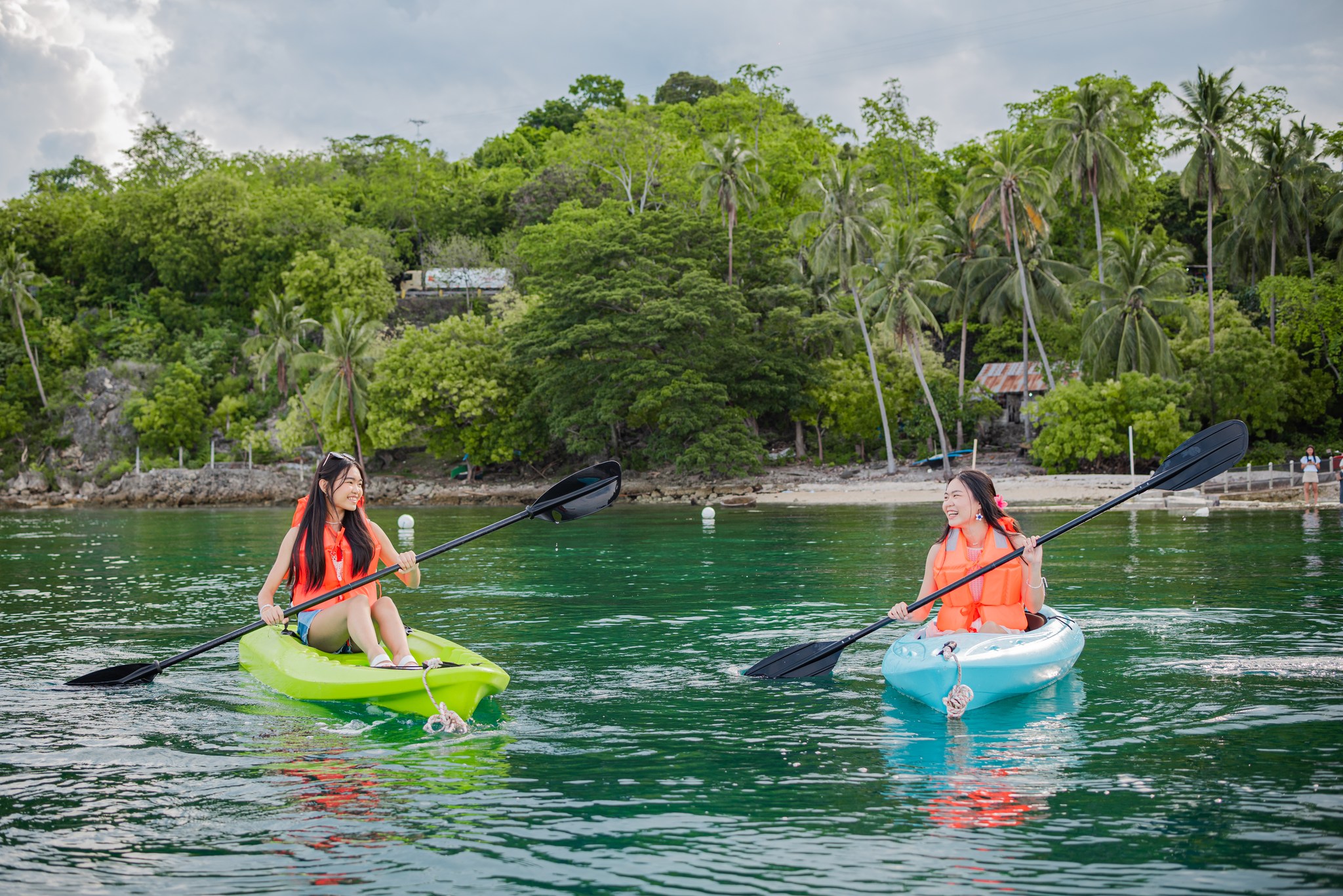 Pool dips, paddle trips, and a... - SeTu Divespot and Resort | Facebook