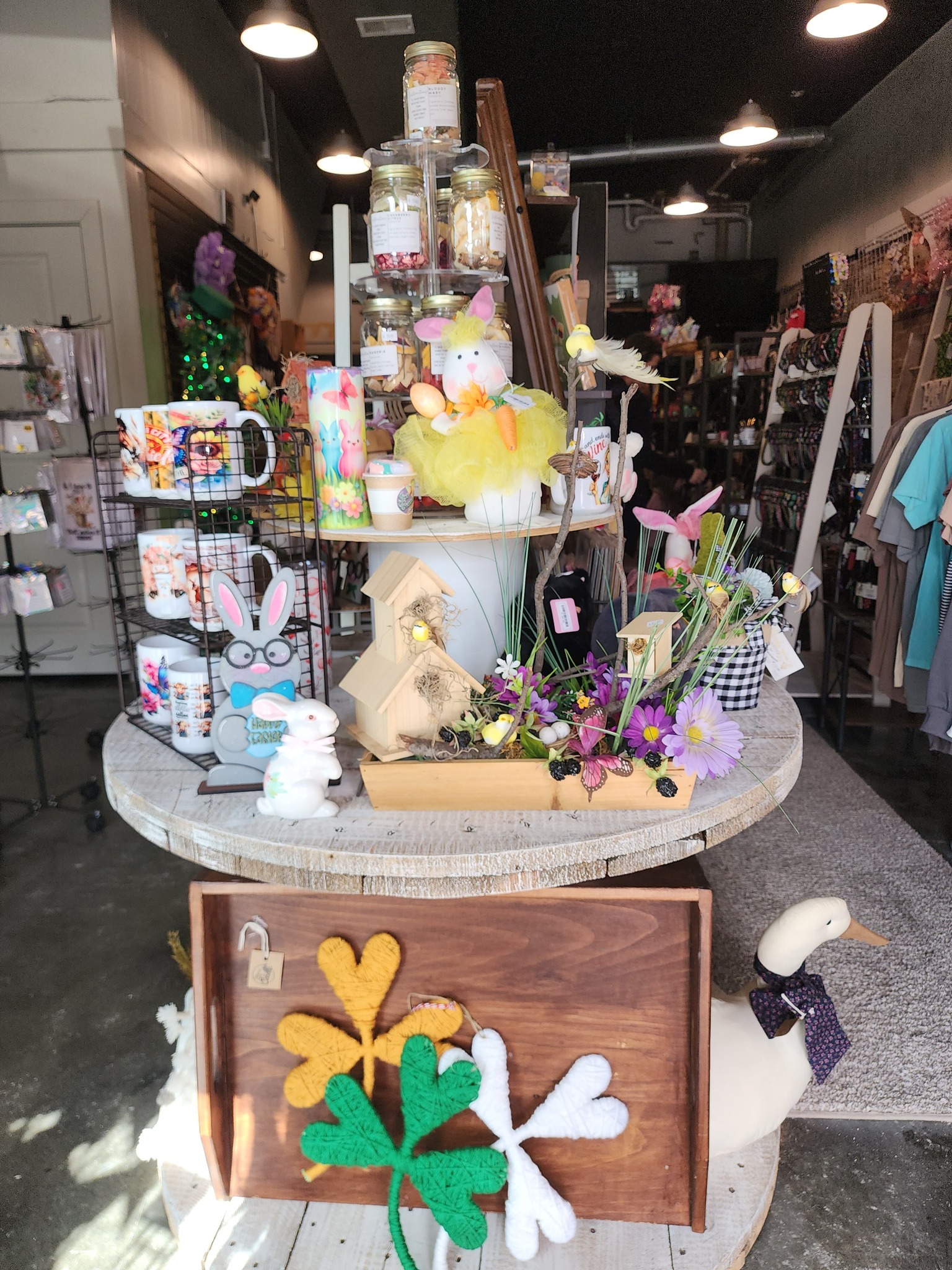 Decor & More on Main Street | Springfield NE