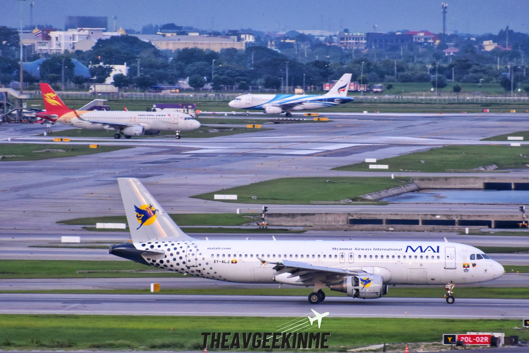 Myanmar Airways International Airbus A319 Yangon to Singapore