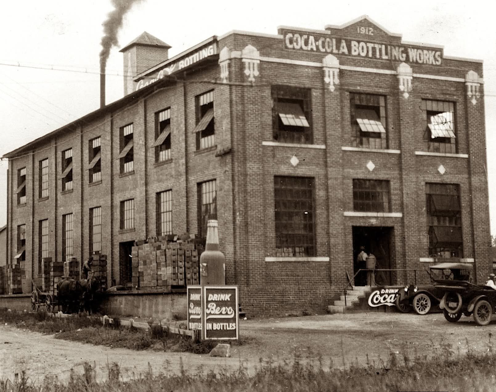 Tennessee historic Memphis Coca Cola bottling plant 1915 photo