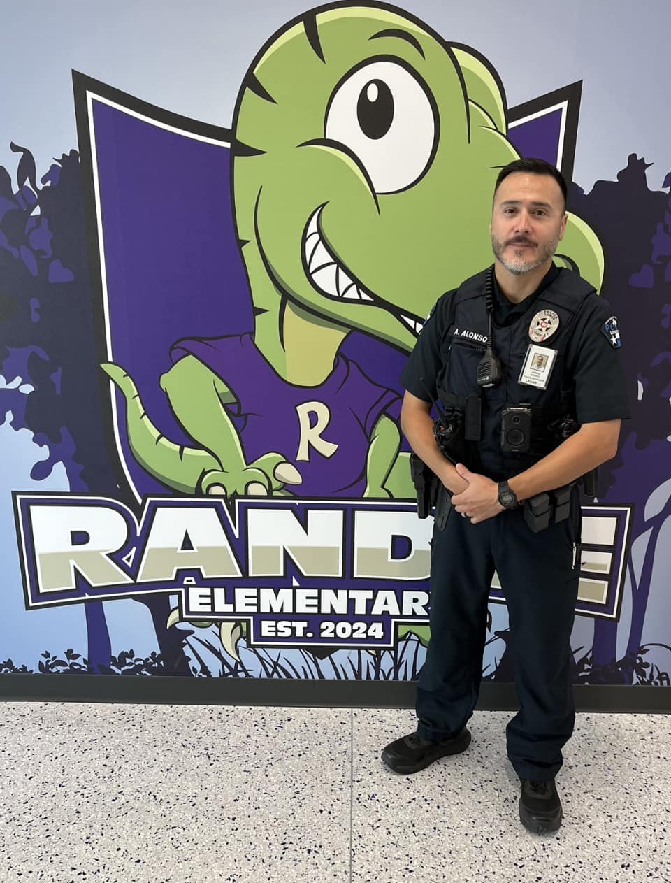 🦖 Let's give a warm welcome to... - Randle Elementary | Facebook