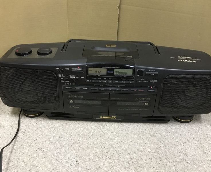 Victor RC-X80 Multi-Function Audio System. 👍