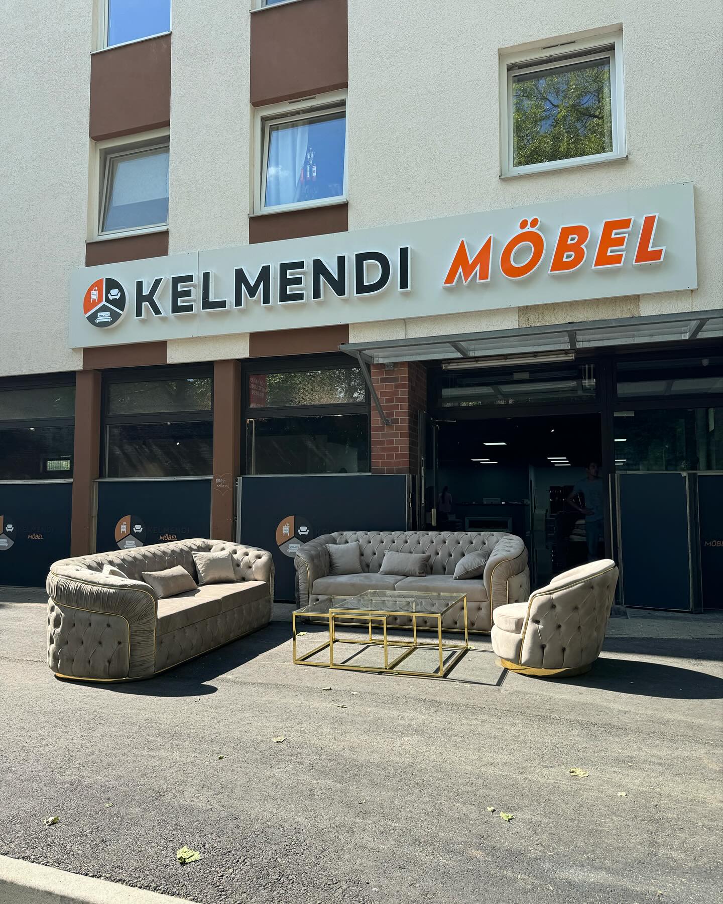 Kelmendi Möbel