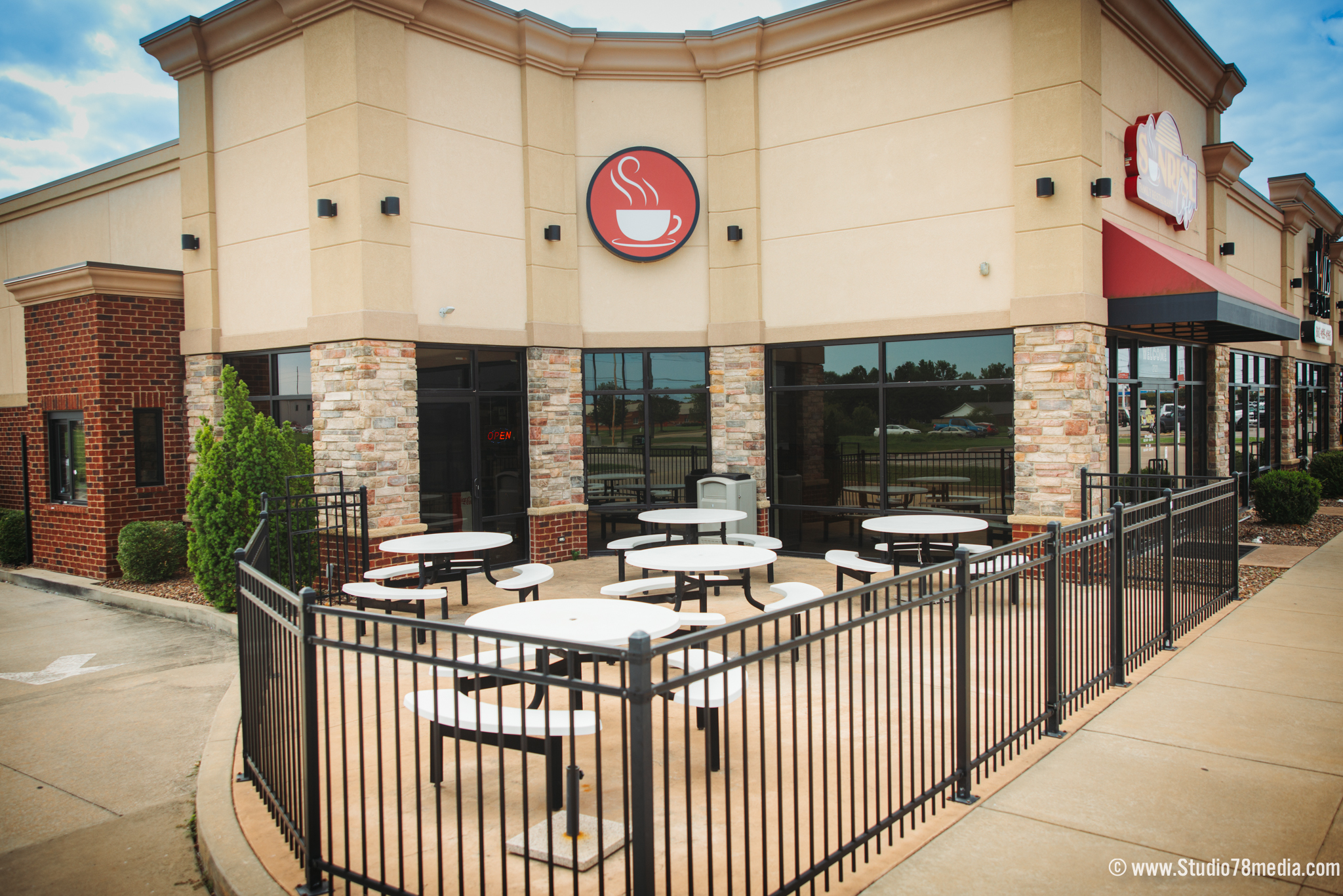 Sunrise - 🏃‍♂️ Rise and shine with ease! ☕️🍳 Swing by our East Side ...