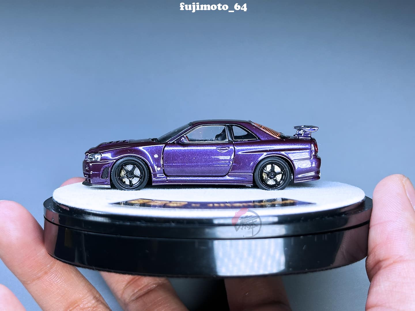 Modèle Réduit 1:64 Nissan Skyline GT-R R34 NISMO Z-Tune Magic Purple - FuJi Models Neuf Sous Blister