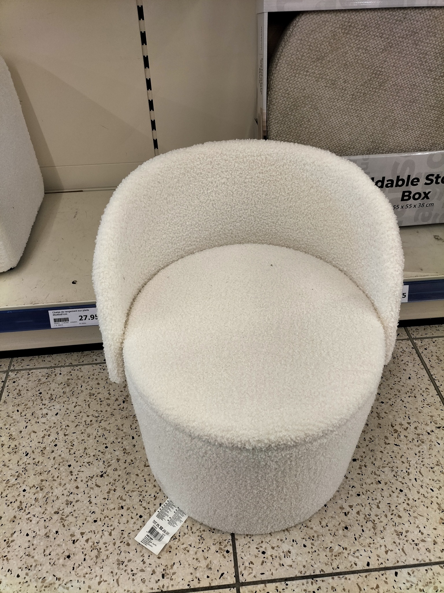 Accueillez le printemps chez vous ! 🌸🐣 Ce pouf est super sympa et pratique pour ranger vos affaires : https://go.action.com/H2