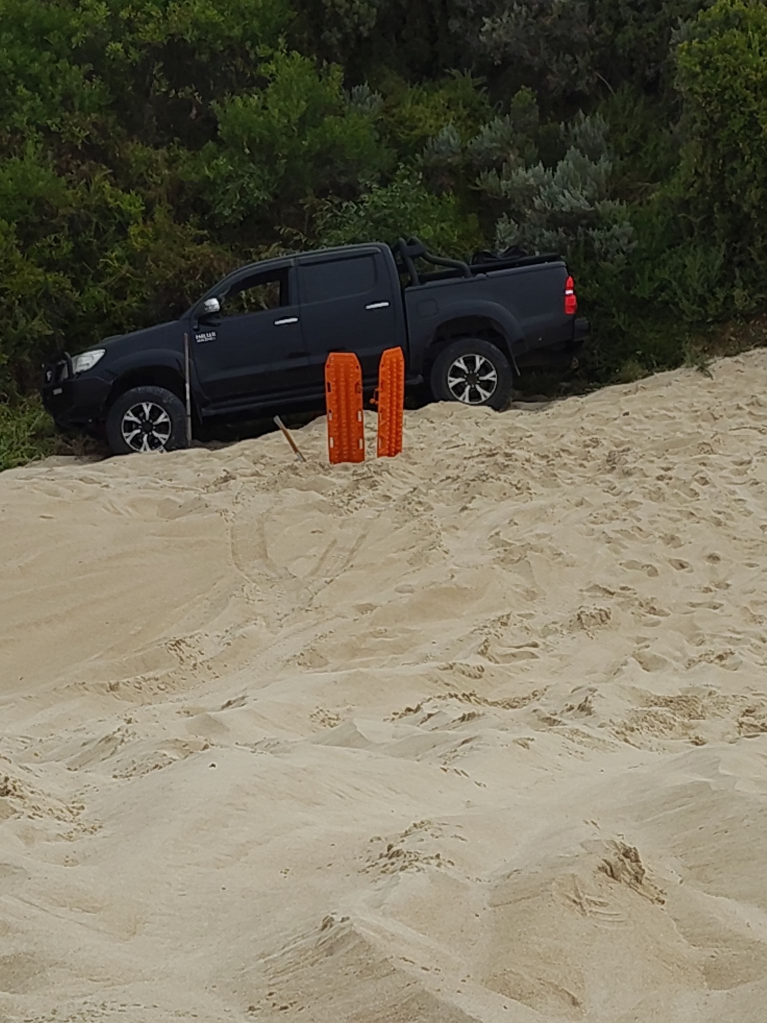 24/7 - 🤙So 4WDRLC got a call assist this crew north of Beachport 👍A few ...