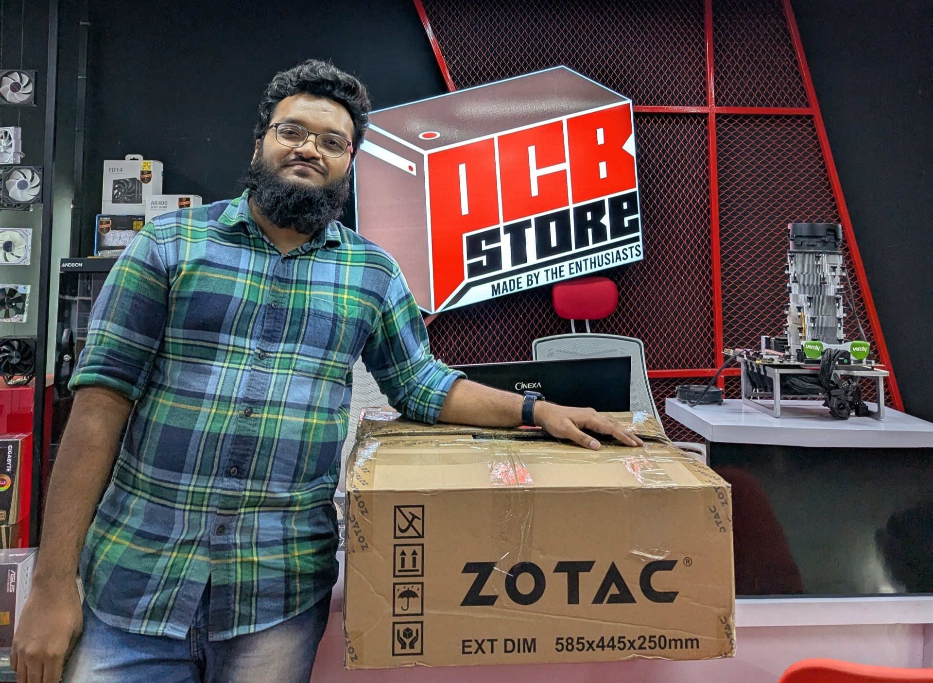PCB Store - Guess whats inside the box! 🤟 দেখা যাক কে... | Facebook