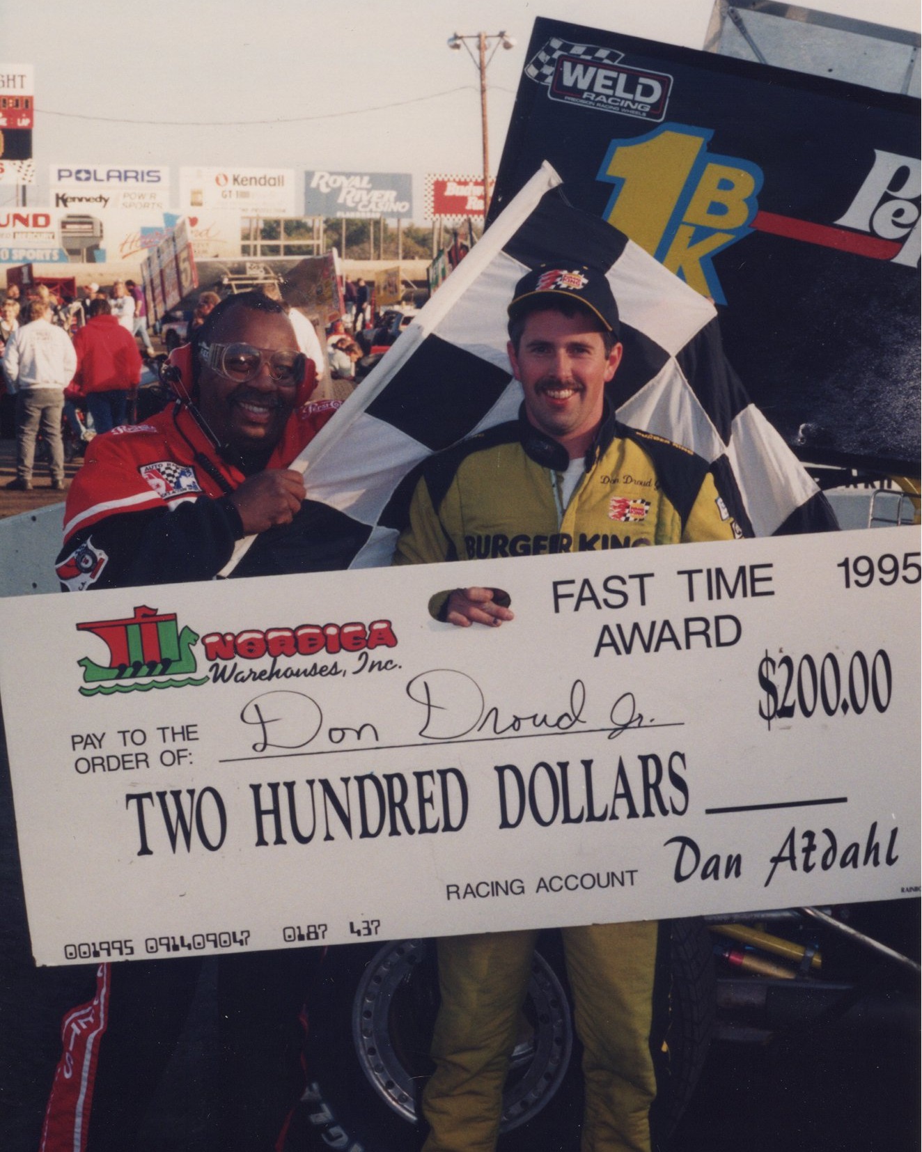 Sprint - 1995 - Huset's Speedway - Don Droud Jr. #1BK picks up a $200 ...