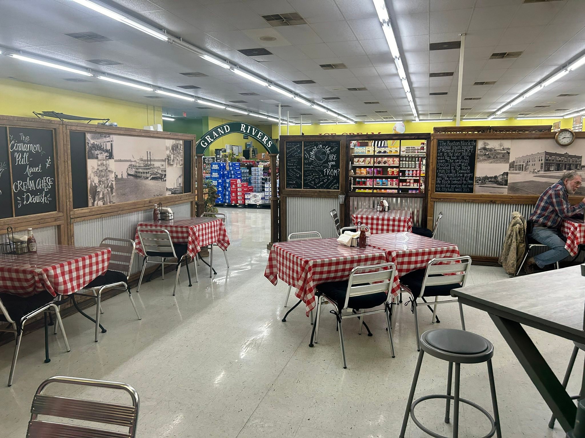 Boston Block Cafe | Grand Rivers KY