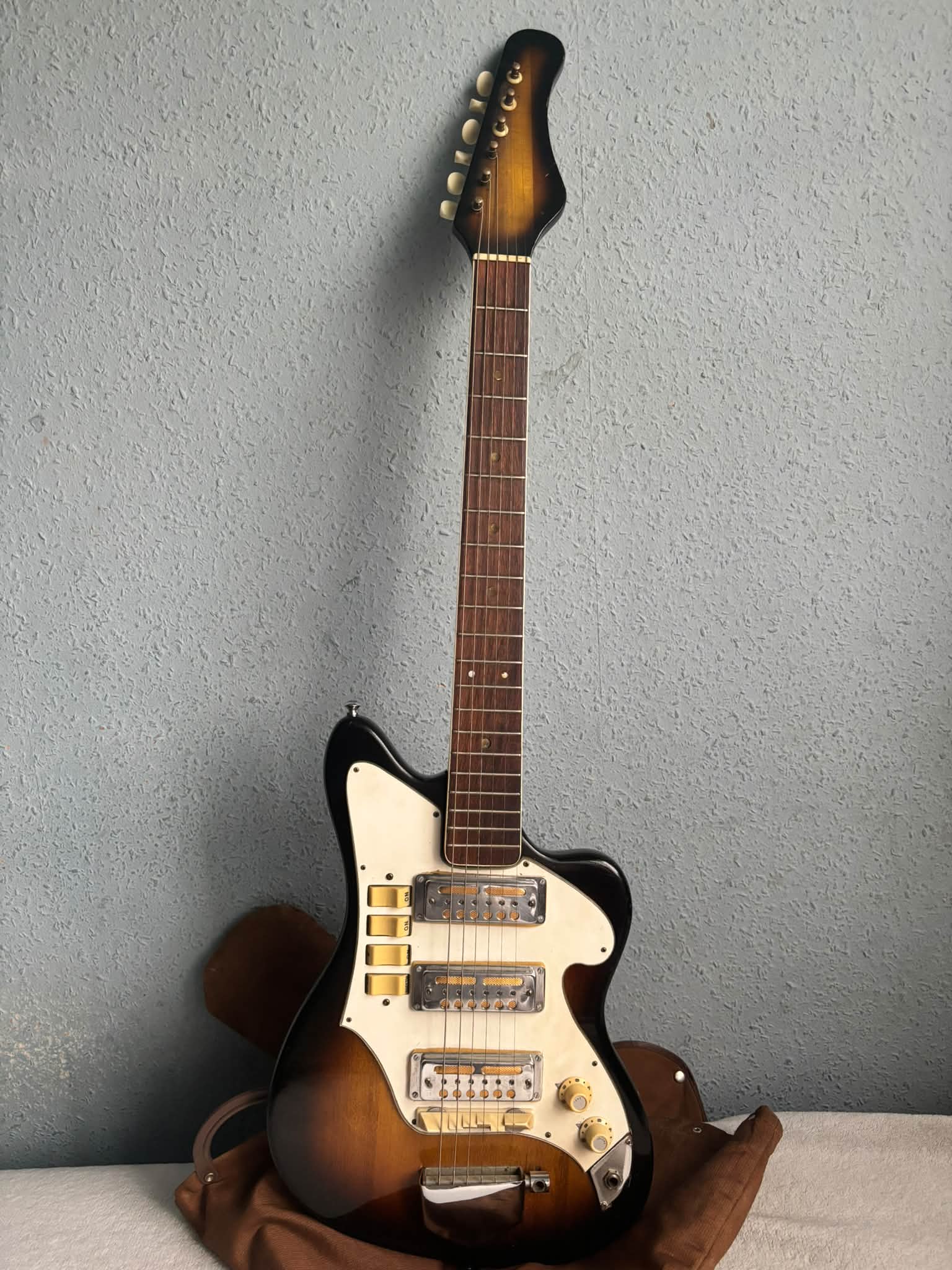 希少！1960s ZEN-ON ES-80T系 3PU Gold Foil 1965 Zen-On ZES-70T guitar with Gold Foil pickups