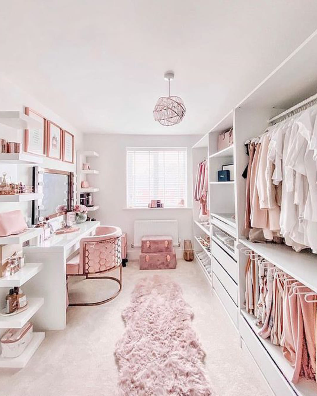 The pink and rose gold palace 🩷