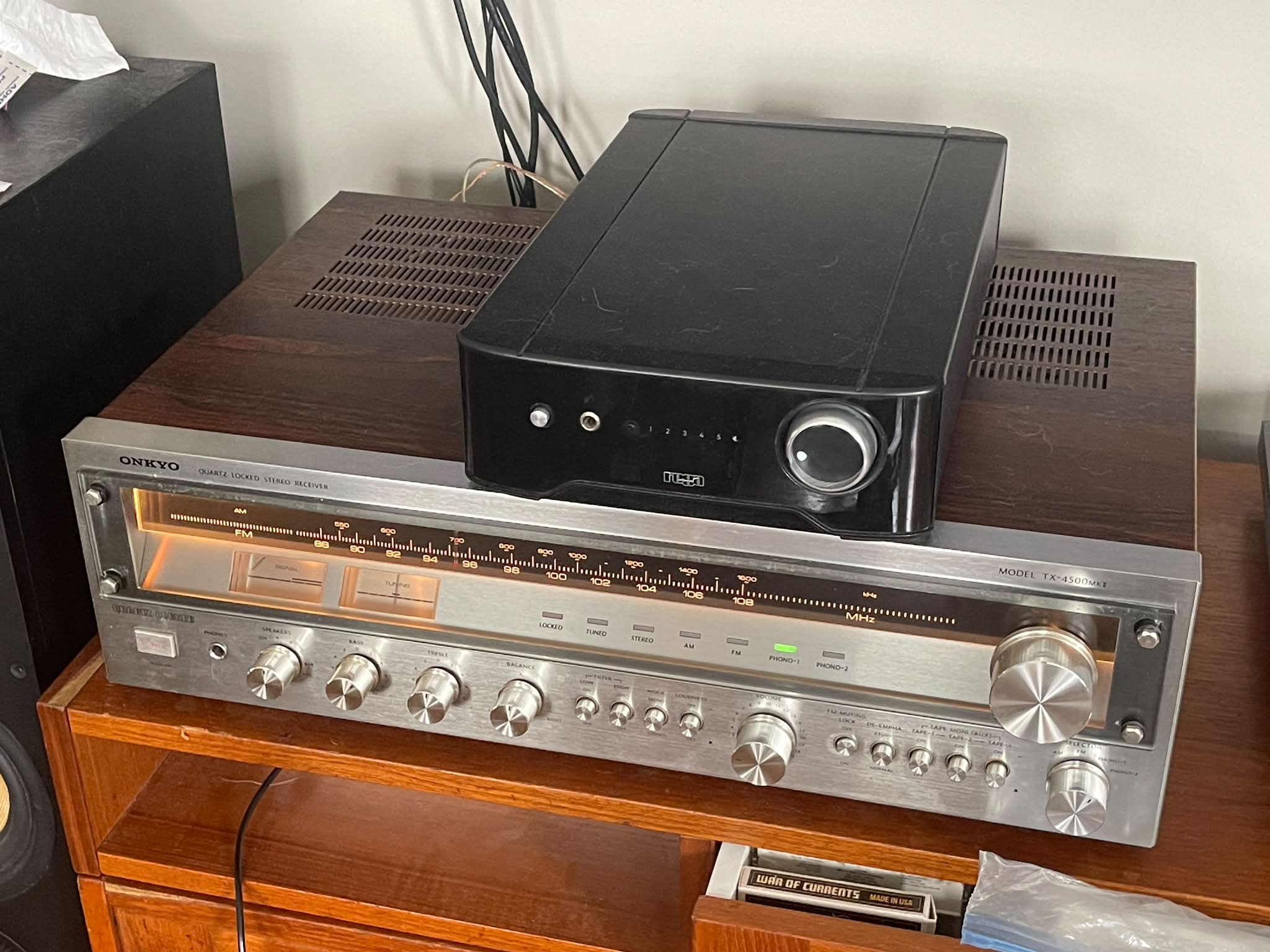 Onkyo tx-7830 2 channel receiver. Scored this on the auction site