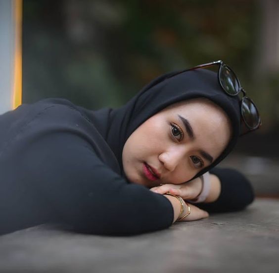 cerita-dewasa-istriku-digenjot-tukang-tambel-ban-sebelah-rumah