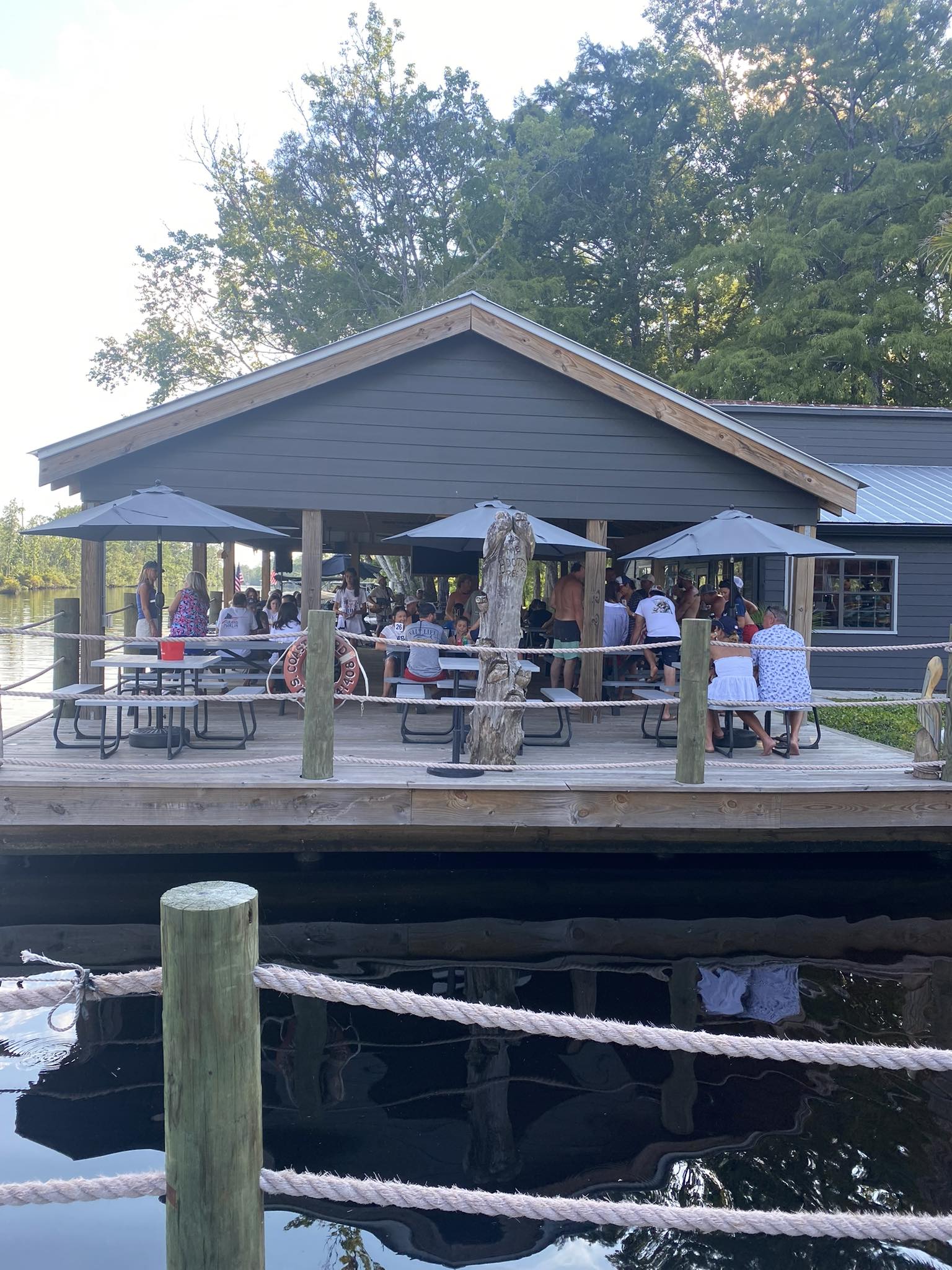 Across the Pond Restaurant & Pub - TONIGHT | Live music from 8-11 PM 💥 ...