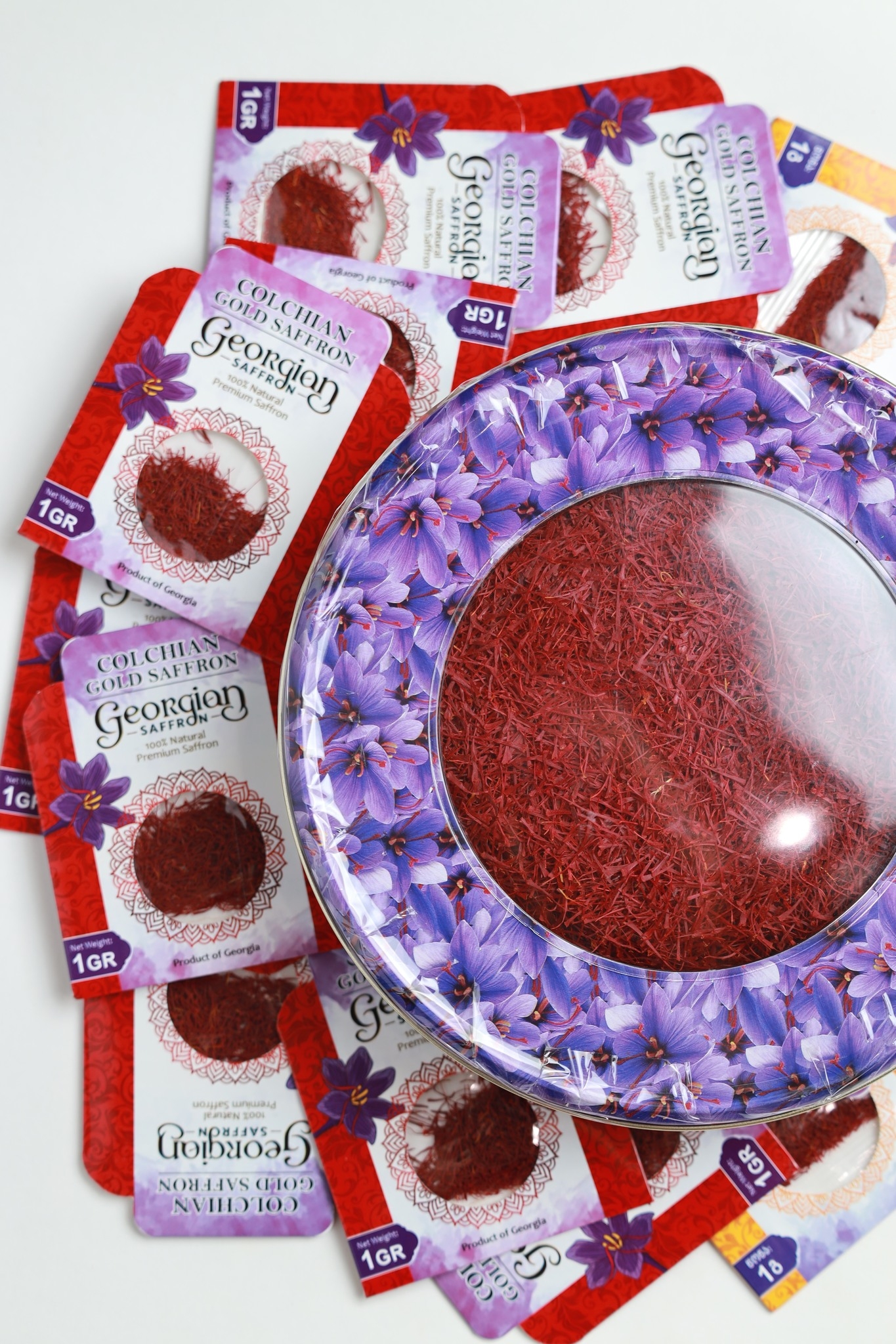 🌿 How to tell real saffron from fake? — Threads are deep red with a ...