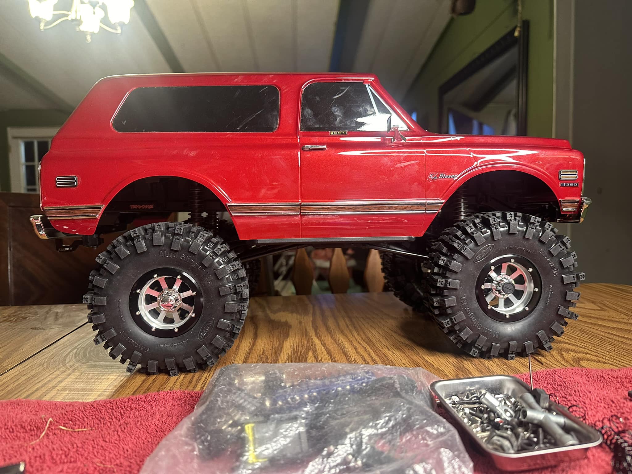 Hot Racing +10mm Portal Drive Stub Axles For Traxxas TRX-4 - S2 Spring Steel, Wider Track