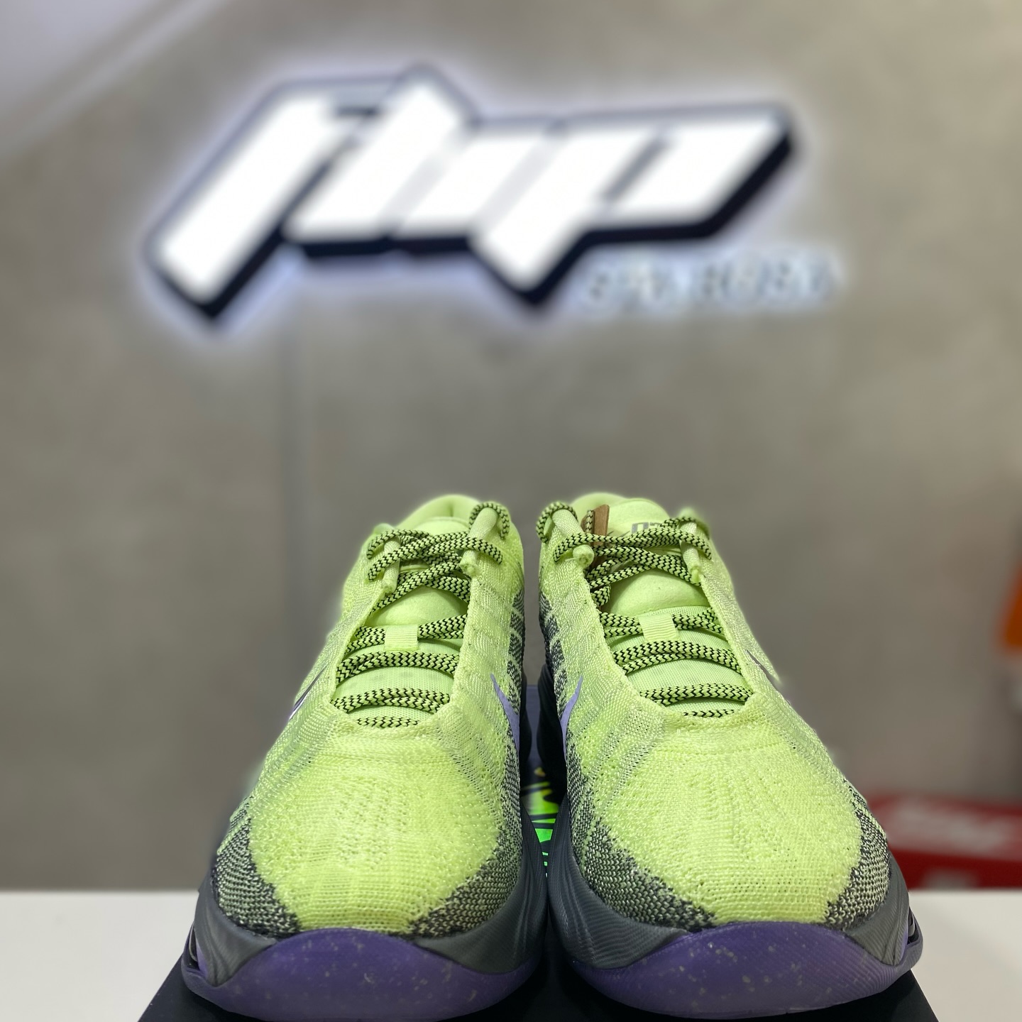 NIKE AIR ZOOM GT HUSTLE 3 “VICTOR WEMBANYAMA ALIEN ?” SIZE: 9 