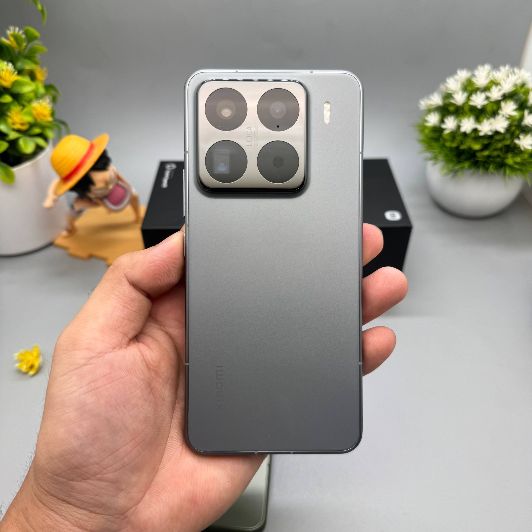 Xiaomi 15 Pro មួយទឹក 99.99% China Version 12/256G = 459$ 16 