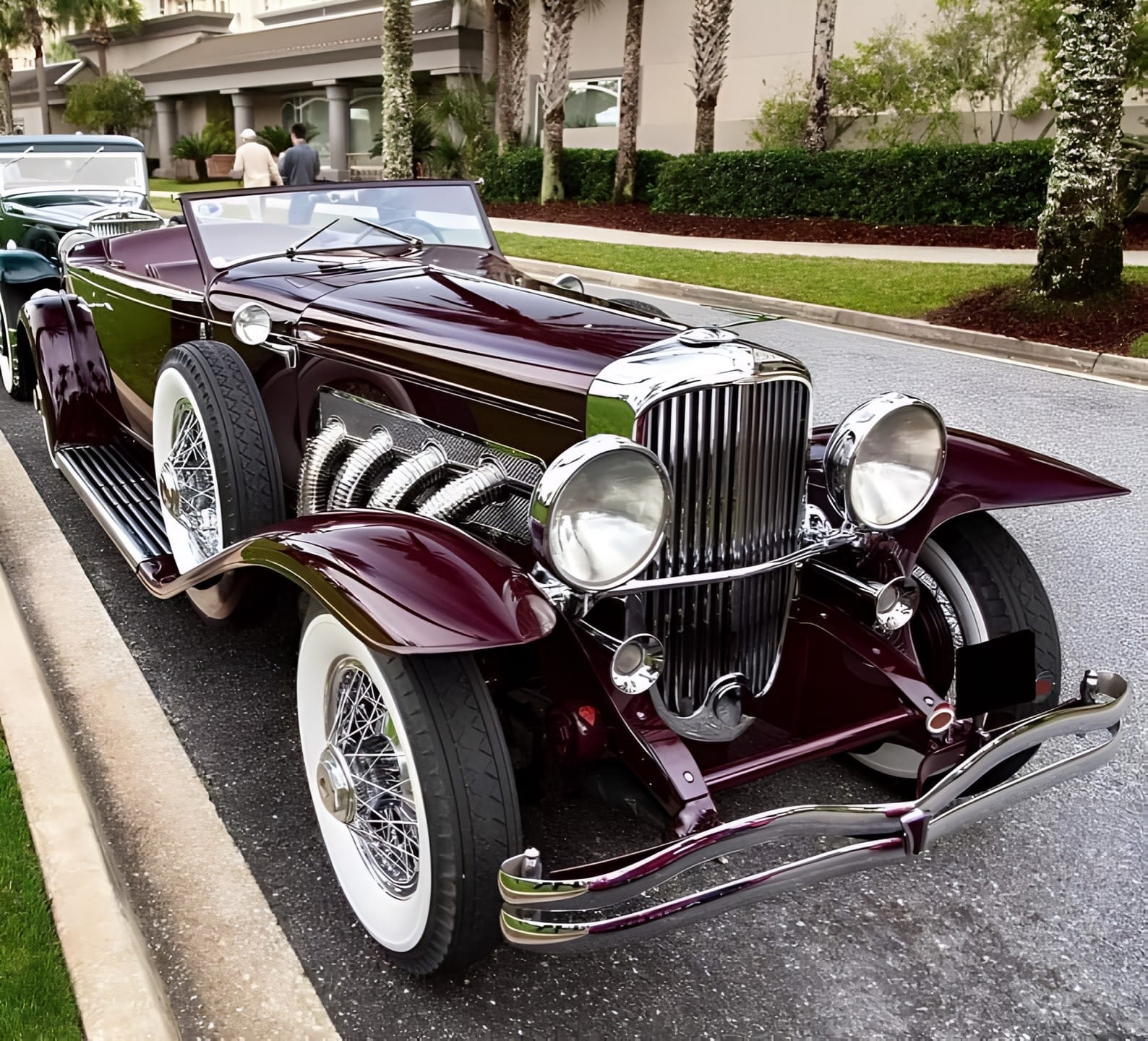 1933 Duesenberg Model J Torpedo Convertible Victoria.
