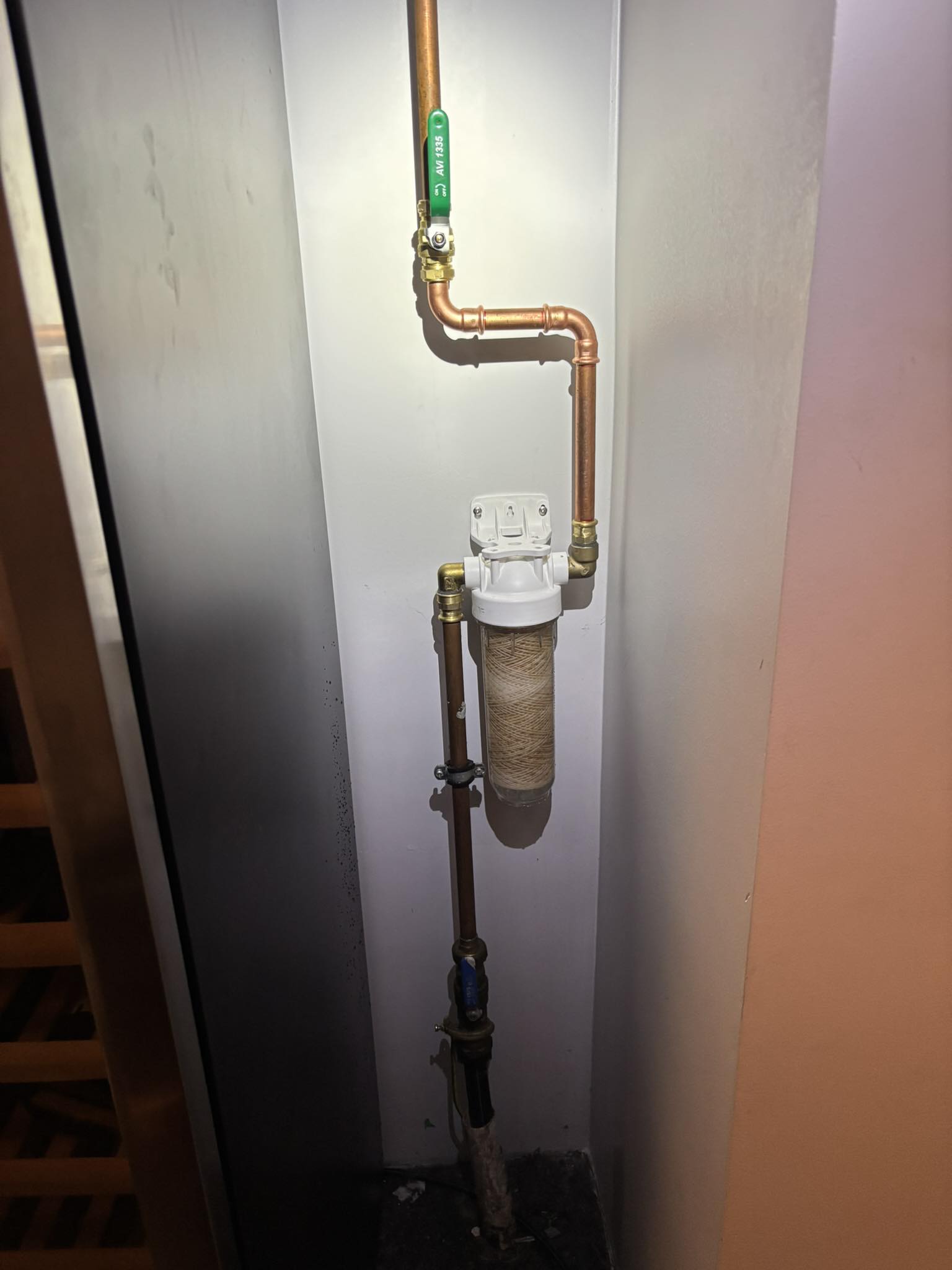 Myhre - Akkurat installert nytt vannfilter hos en kunde! 💧 Selv ...