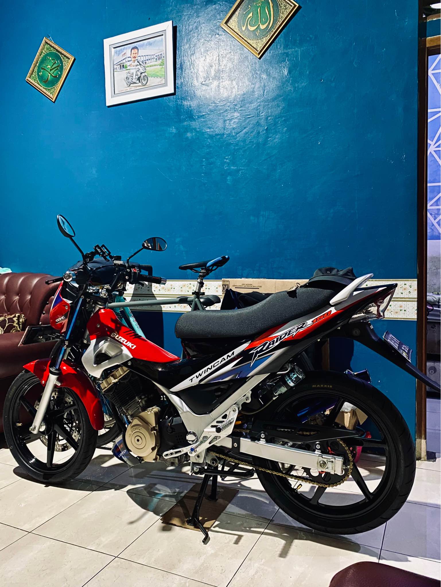 2005 Suzuki Satria