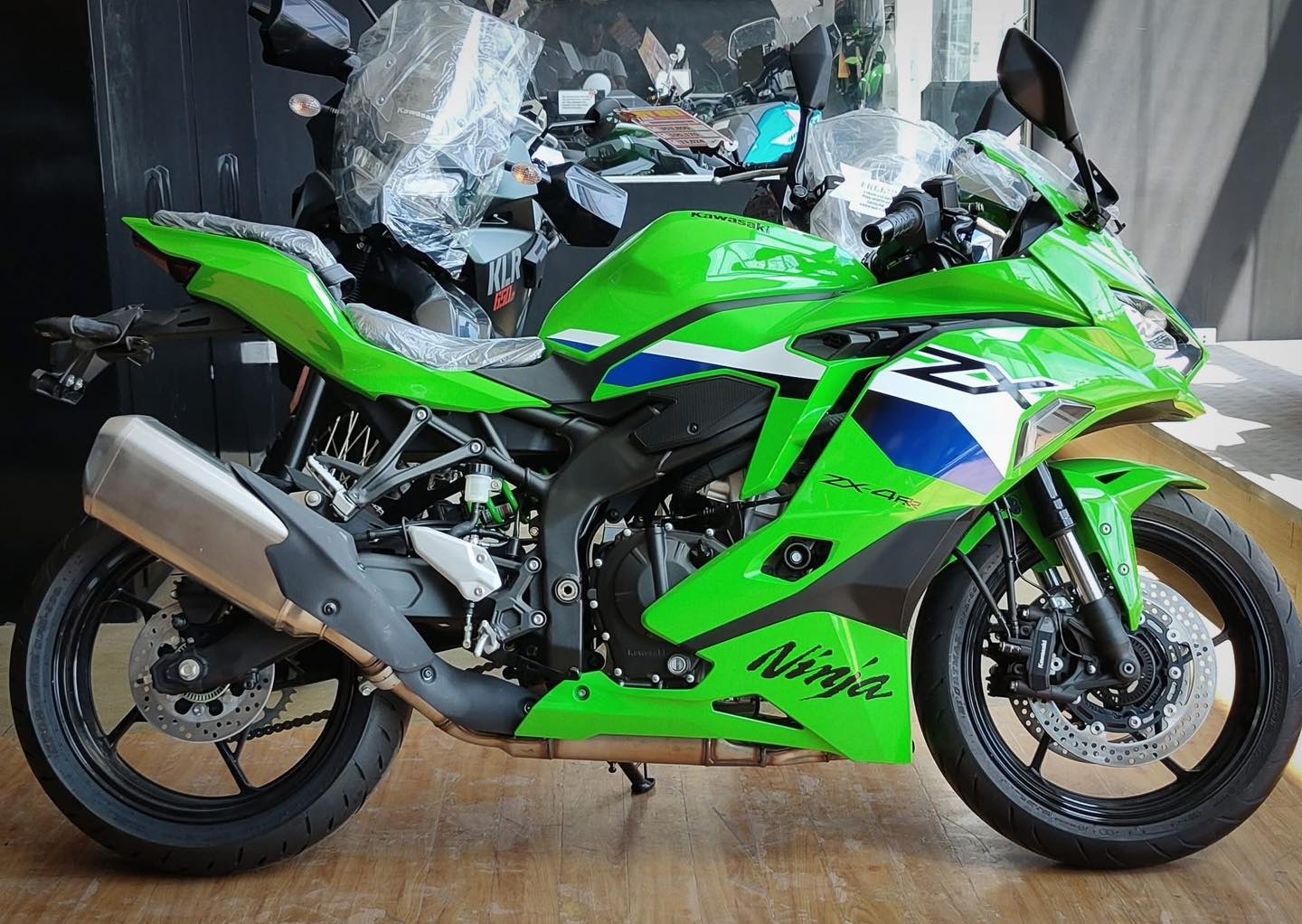 𝑨𝒗𝒂𝒊𝒍𝒂𝒃𝒍𝒆 𝑼𝒏𝒊𝒕!!! Kawasaki Ninja ZX-4RR (2026