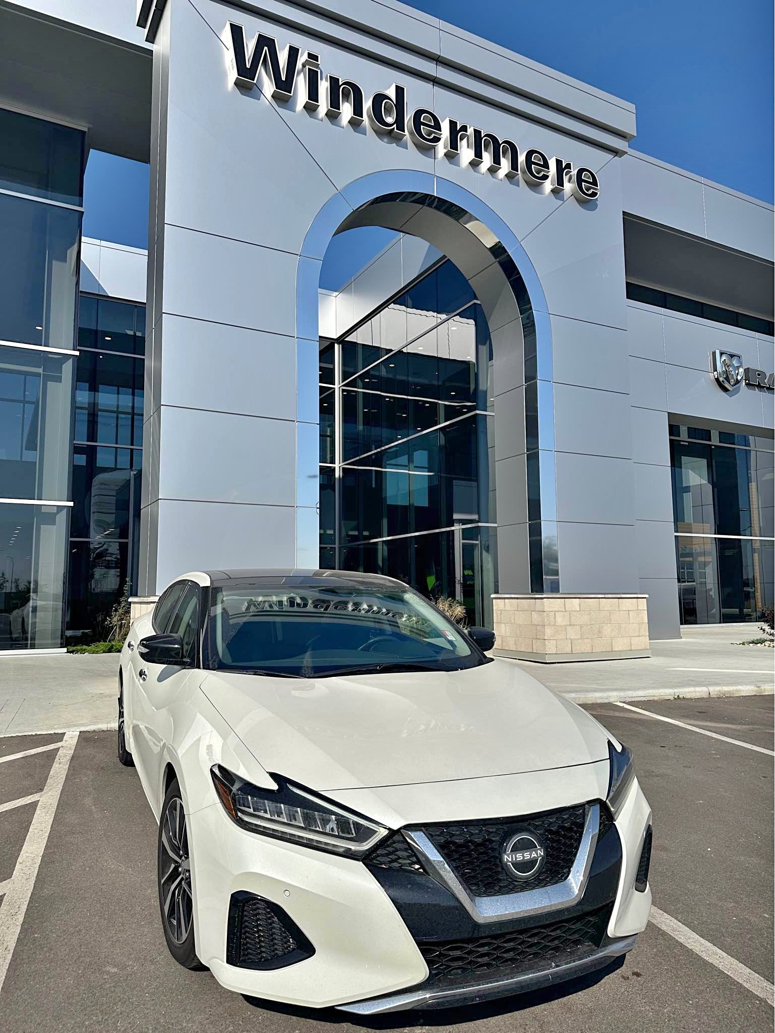 2009-2014 Nissan Maxima Mirror - TRQ MRA04750
