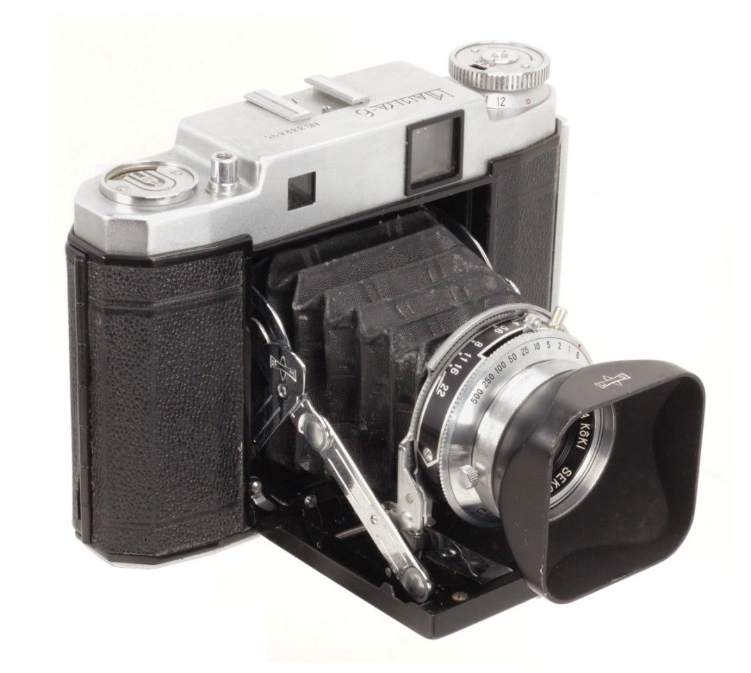 I have this Mamiya 35 S (I think). Though it's got a Mamiya-Sekor