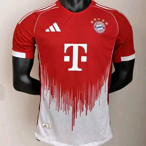 Bayern Munich 25/26 3rd shirt with Olise 17