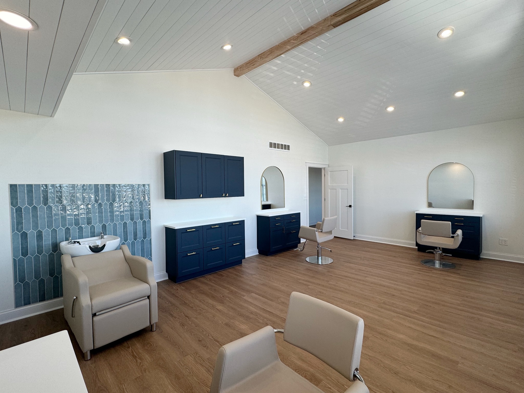 Paradigm Salon Suites | Indian Springs OH