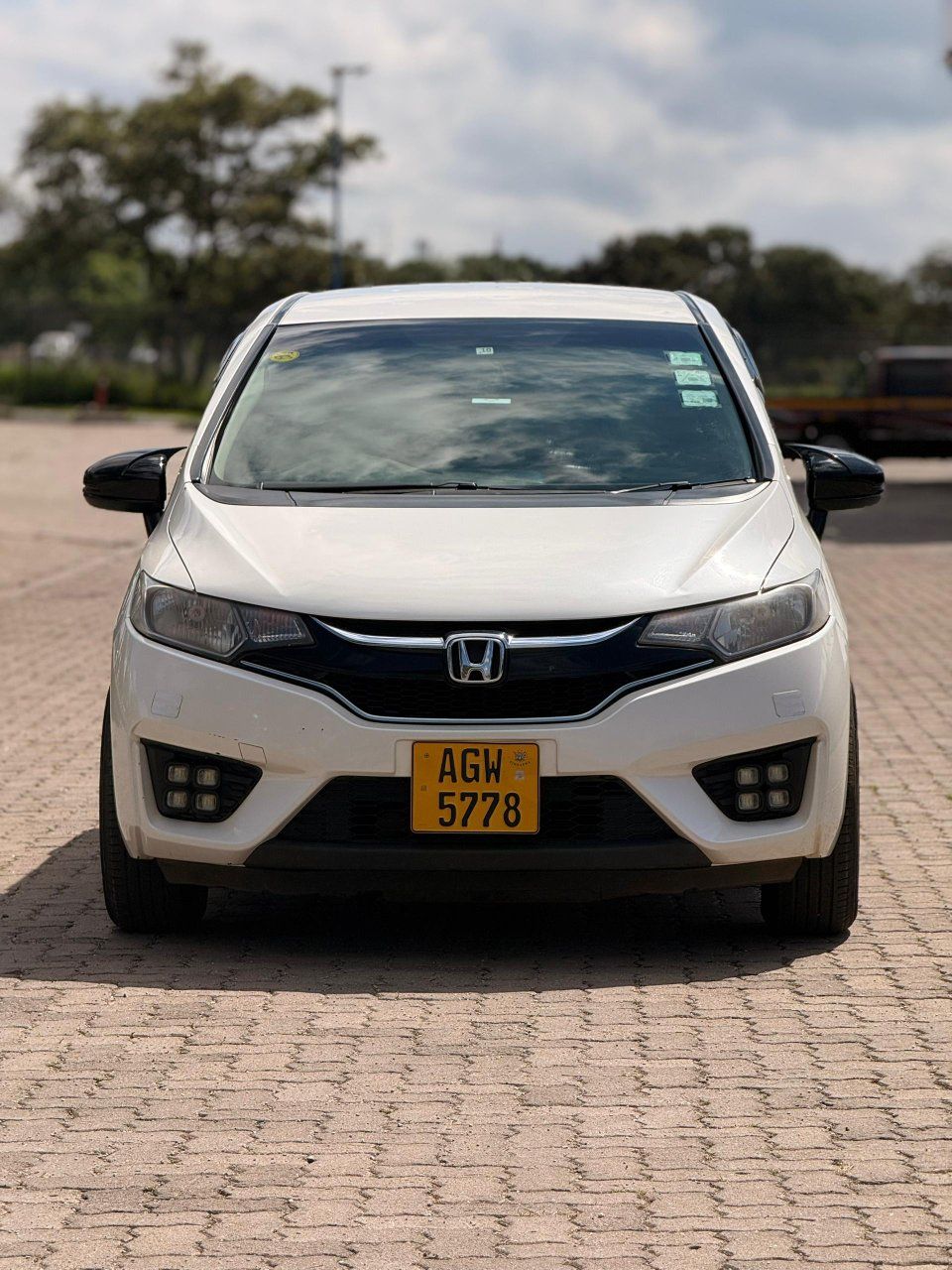 🔥🔥🔥🔥🔥* *Honda Fit GP5 hybrid* *2016 model* *Daytime running