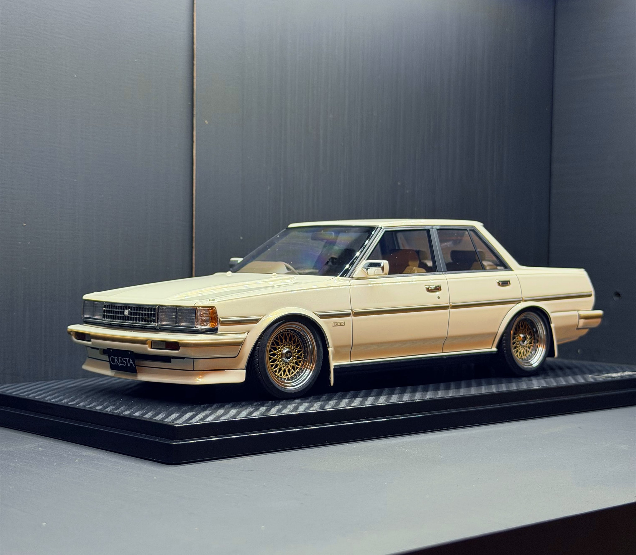 Preorder now! IG3828 1/18 Toyota CRESTA Super Lucent TWINCAM24