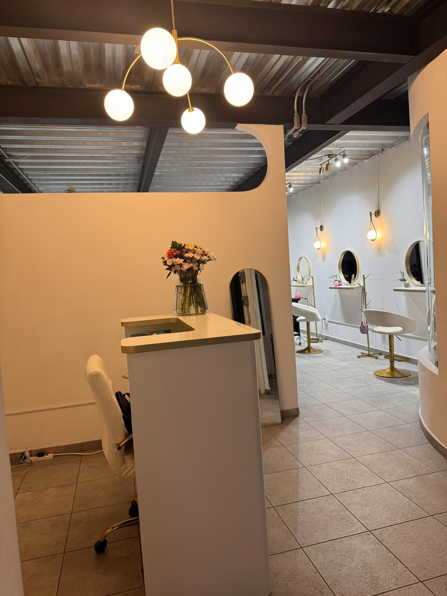 Fascino Salón & Nail bar added... - Fascino Salón & Nail bar