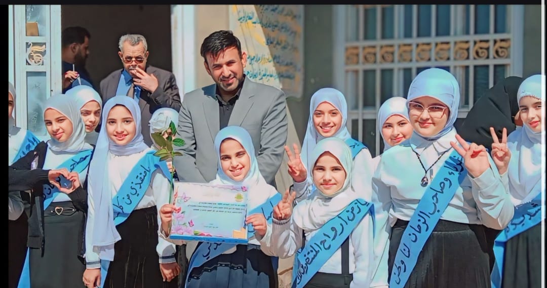 مدرسة - التُراب عن الإمام جعفر بن محمد عليه السلام قال : ما هبت الريح ...