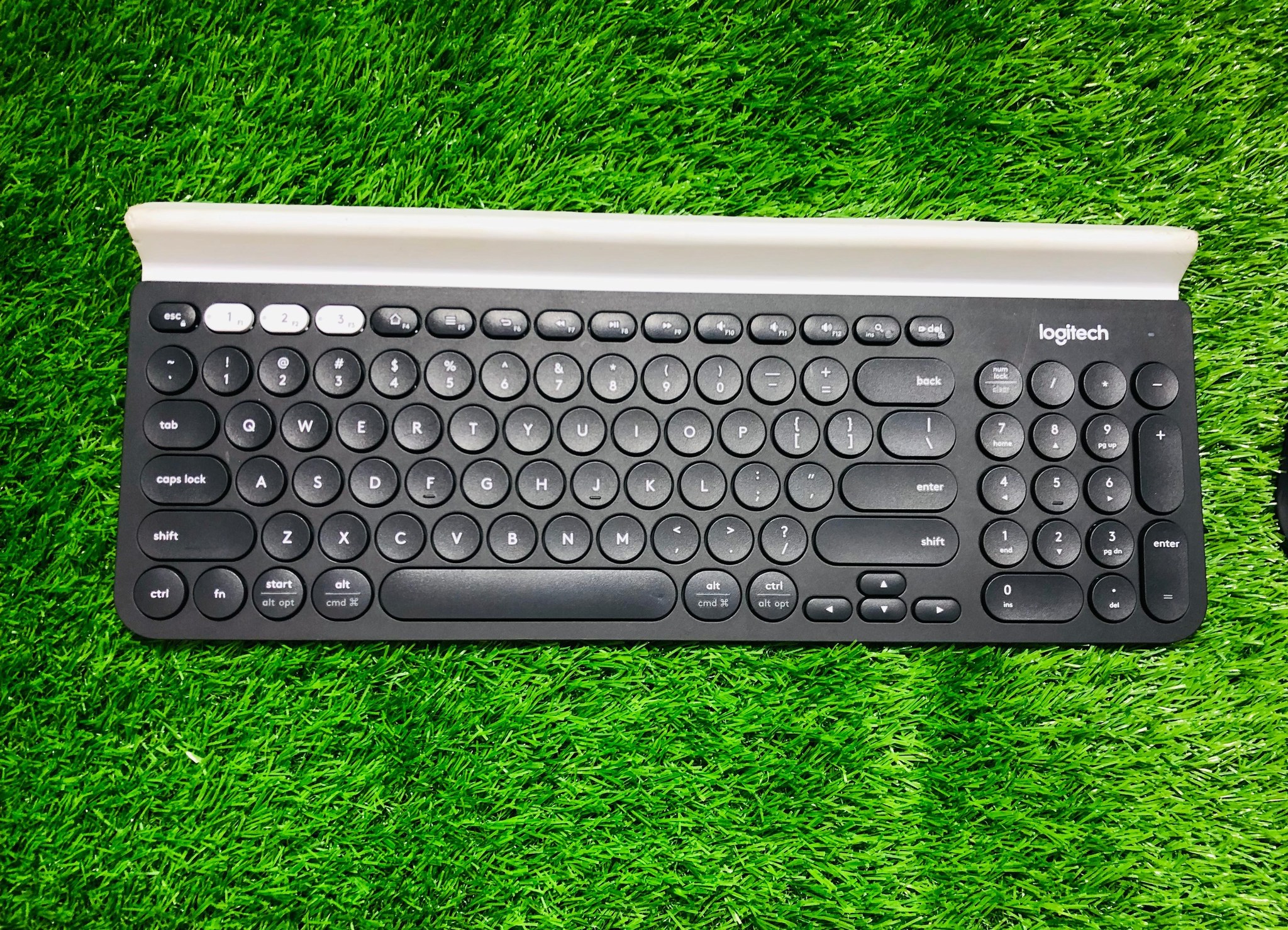 Gadget - ⌨️ Logitech K780 – Multi-Device Wireless Keyboard 🔥 Ek hi ...