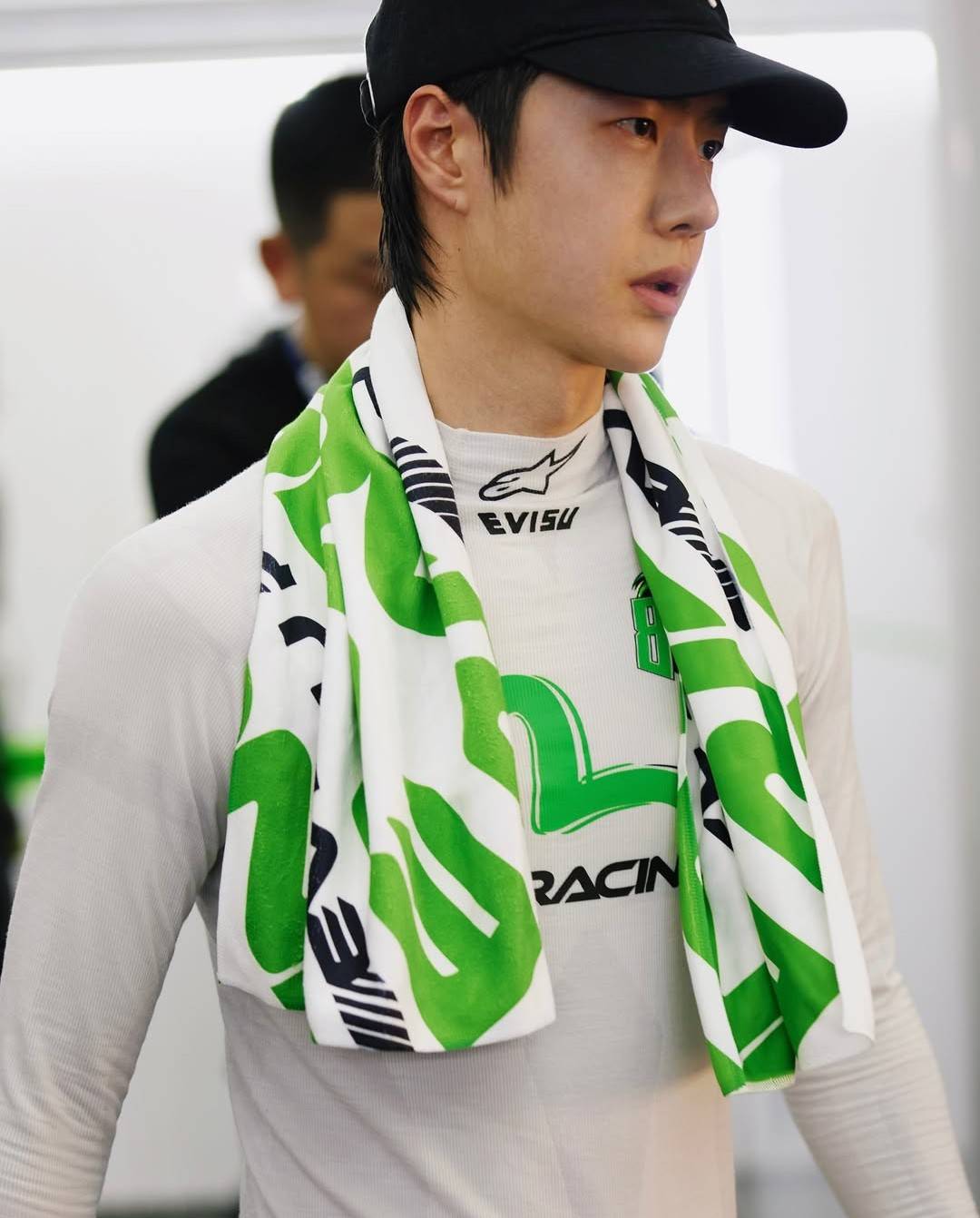 Wang Yibo's racing team begins 2026 pre-season testing